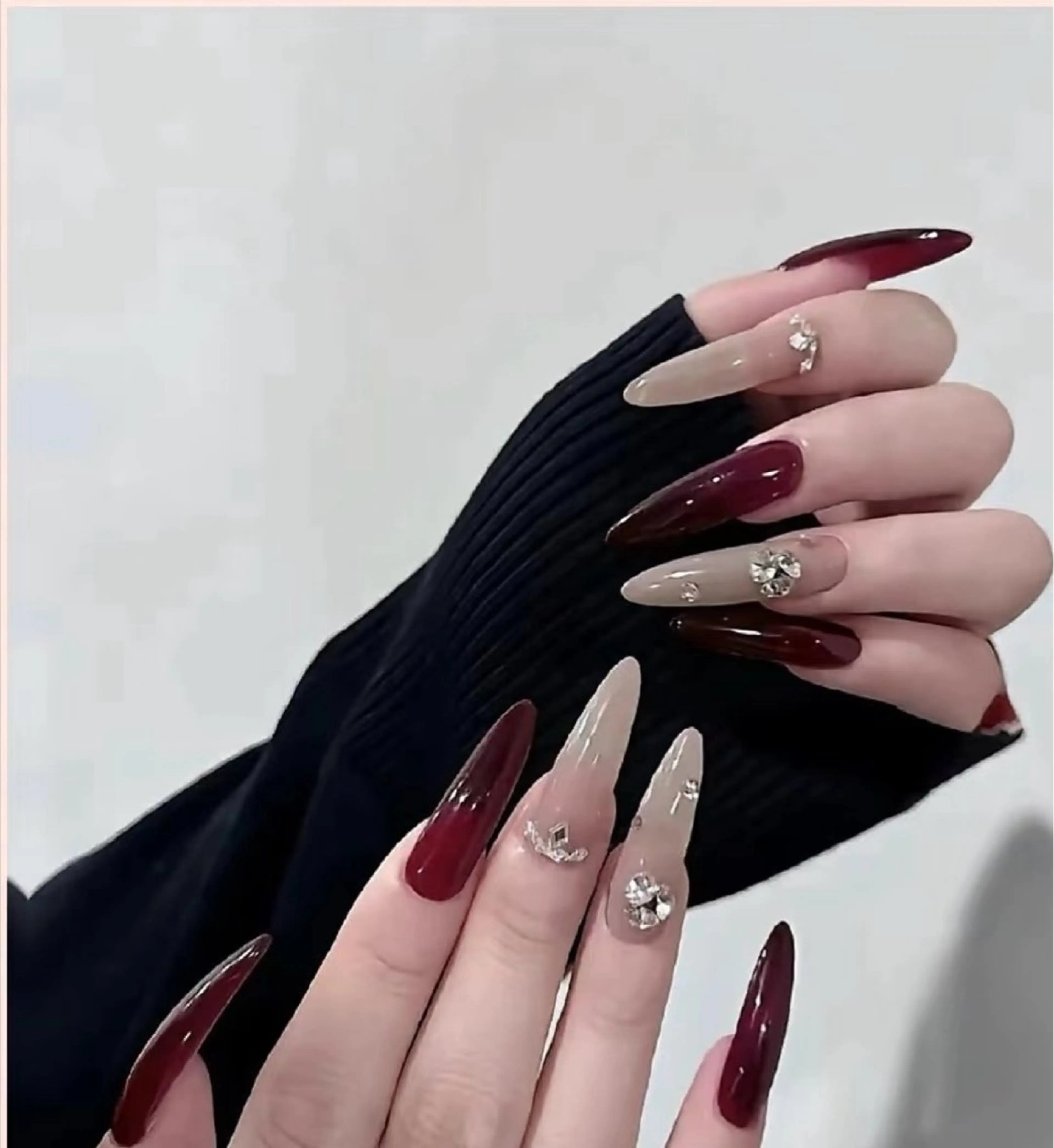 ネイル 高木 維麗絲のネイルデザイン