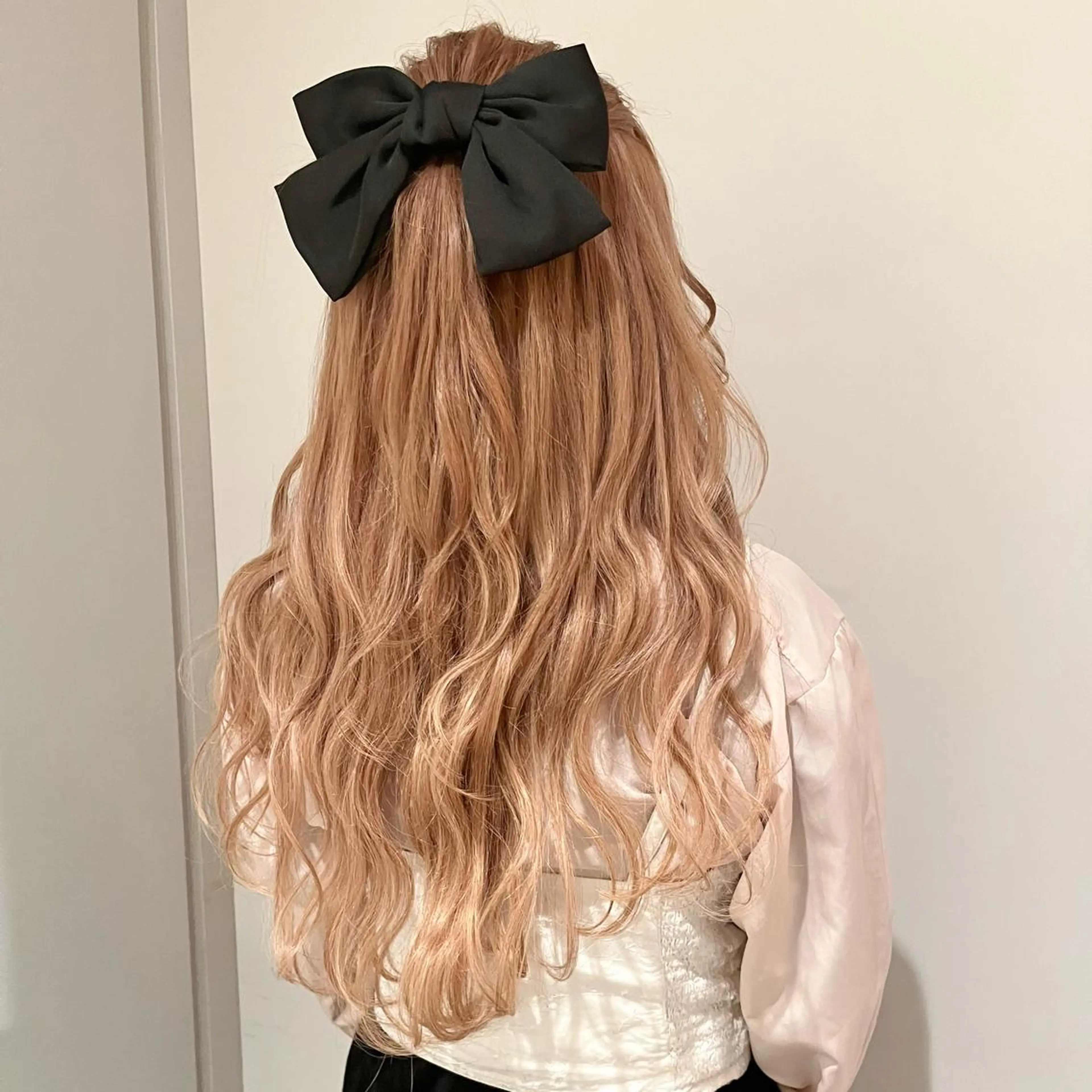 ロング カラー ヘアアレンジ エクステ 🎀taro ブリーチなしカラーのヘアスタイル