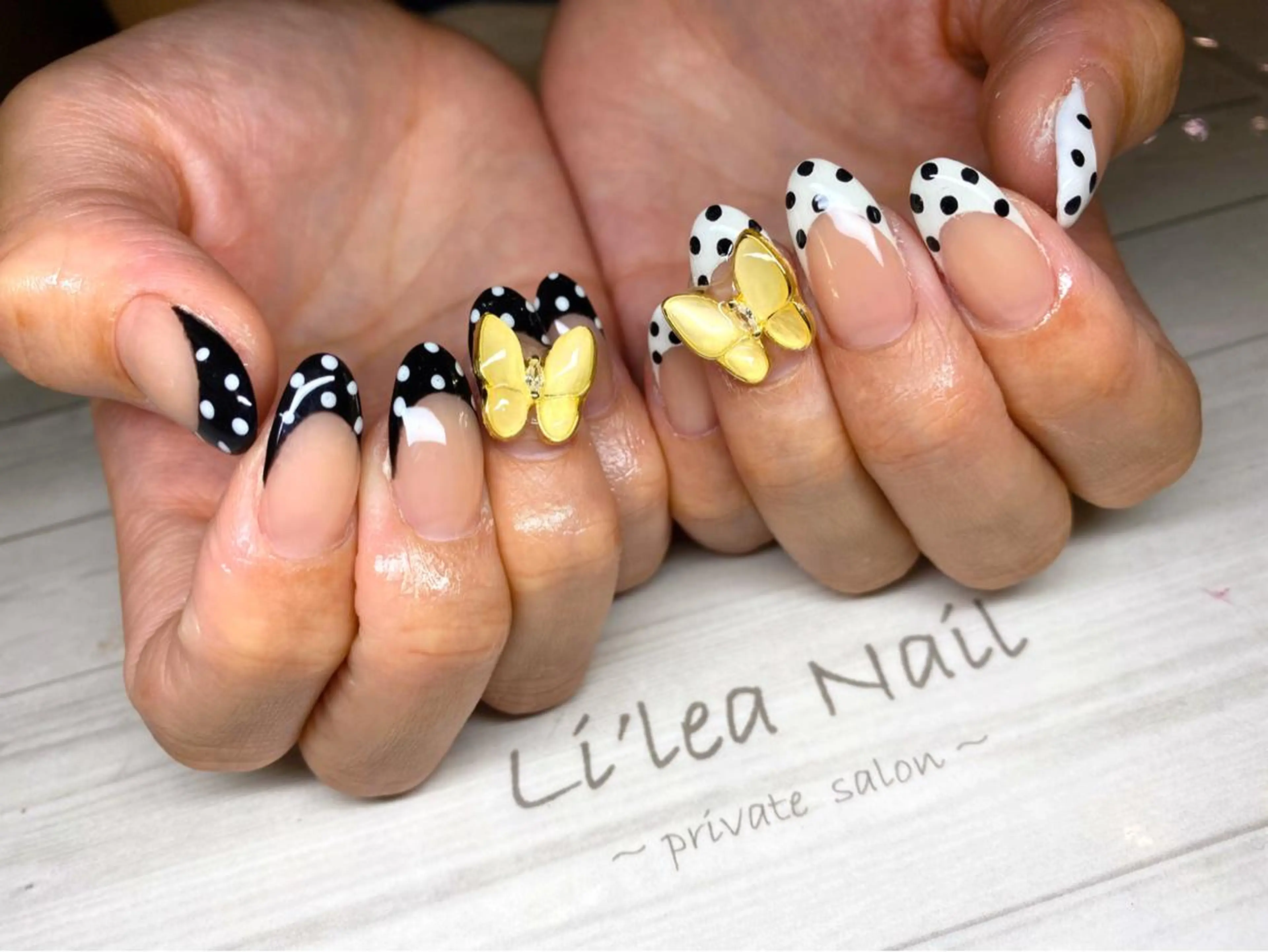 ネイル Li'leaNail AINAのネイルデザイン