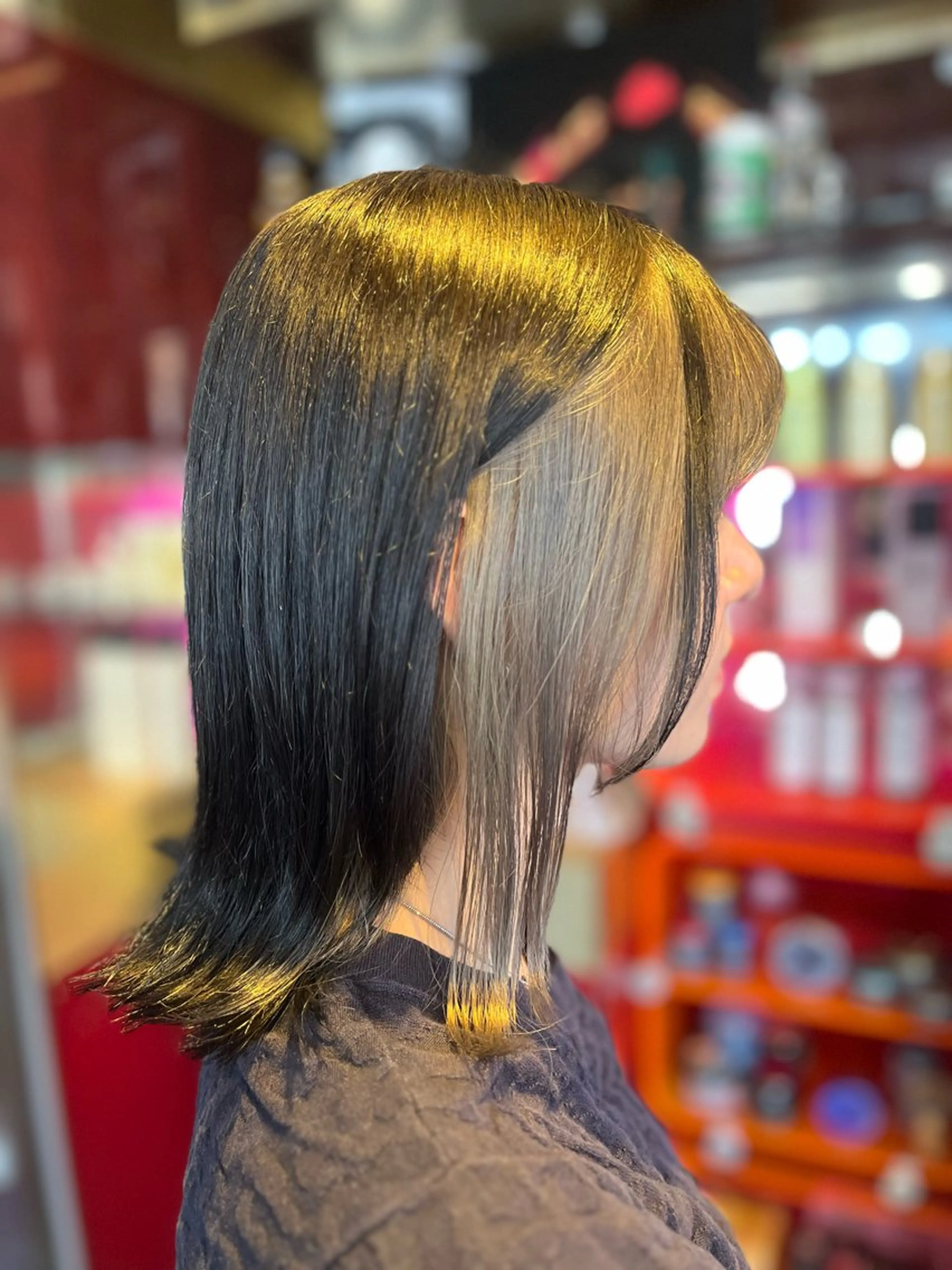 ミディアム アッシュ ヘアカラー デザインカラー/ ブリーチ/コーンロウのヘアスタイル