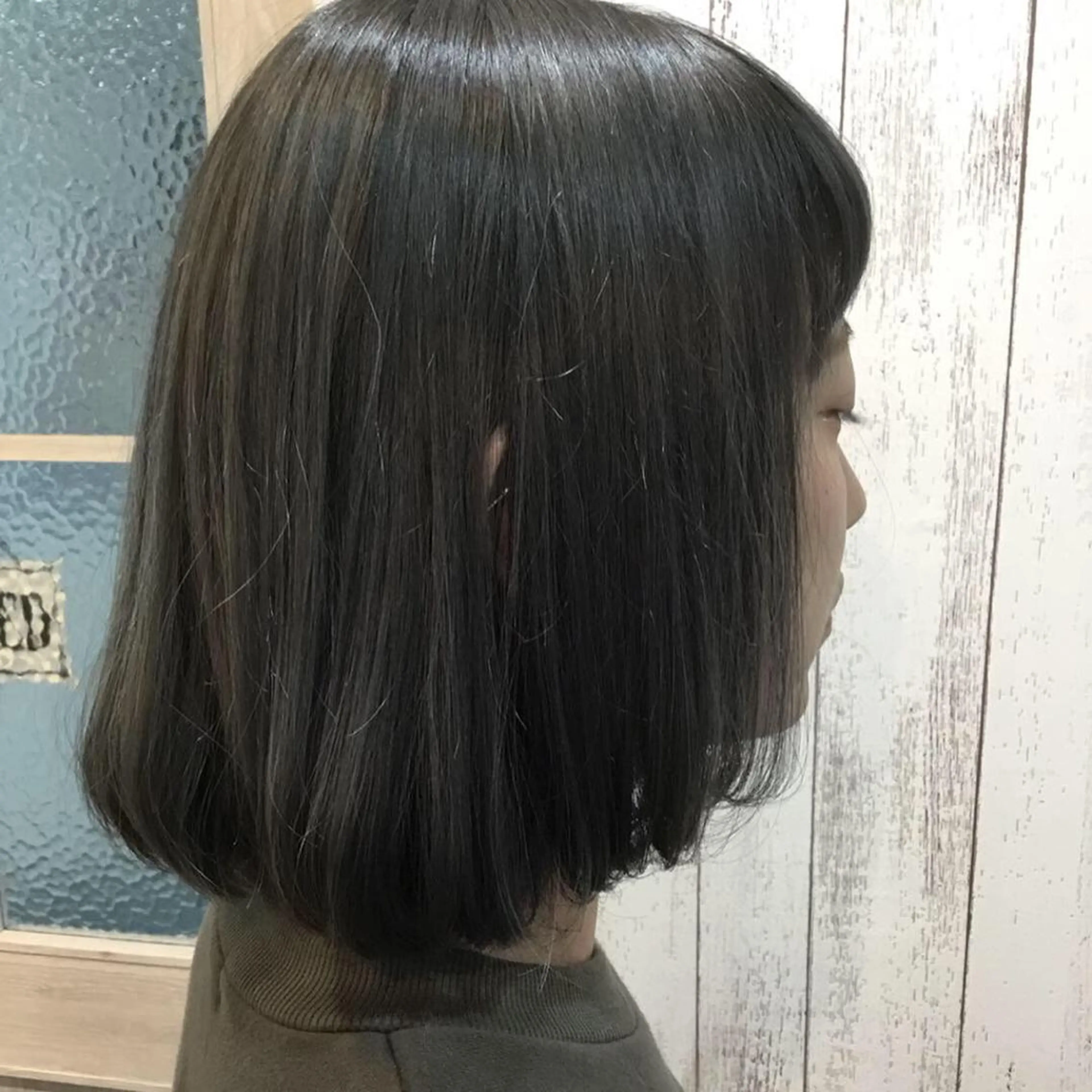 ミディアム カラー embrace エンブレイスのヘアスタイル