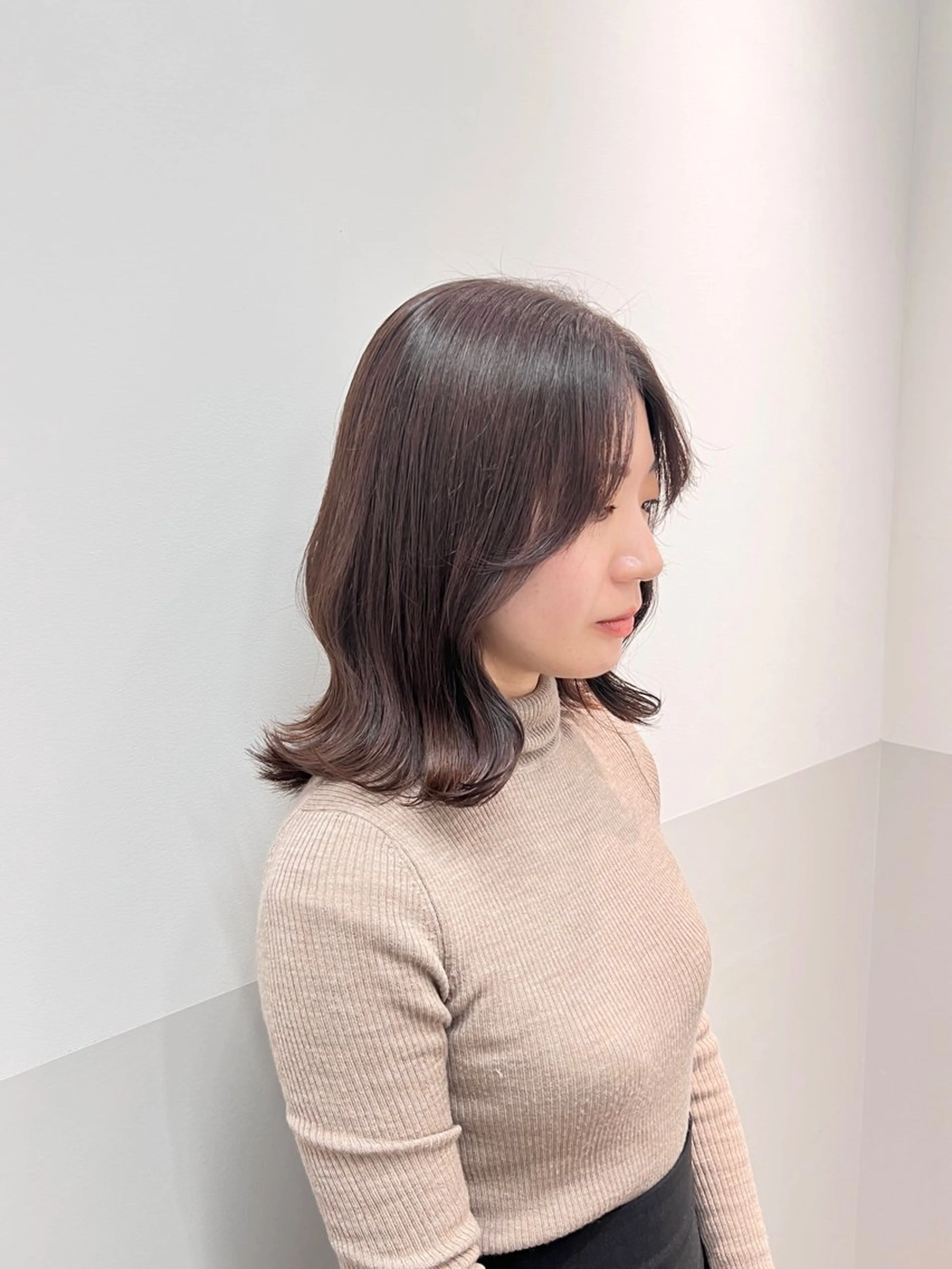 ミディアム カラー ヘアアレンジ ベージュカラー ショコラベージュ トリートメント ヘアカラー トリートメント 似合わせレイヤー/ 美髪縮毛矯正/ミナエのヘアスタイル