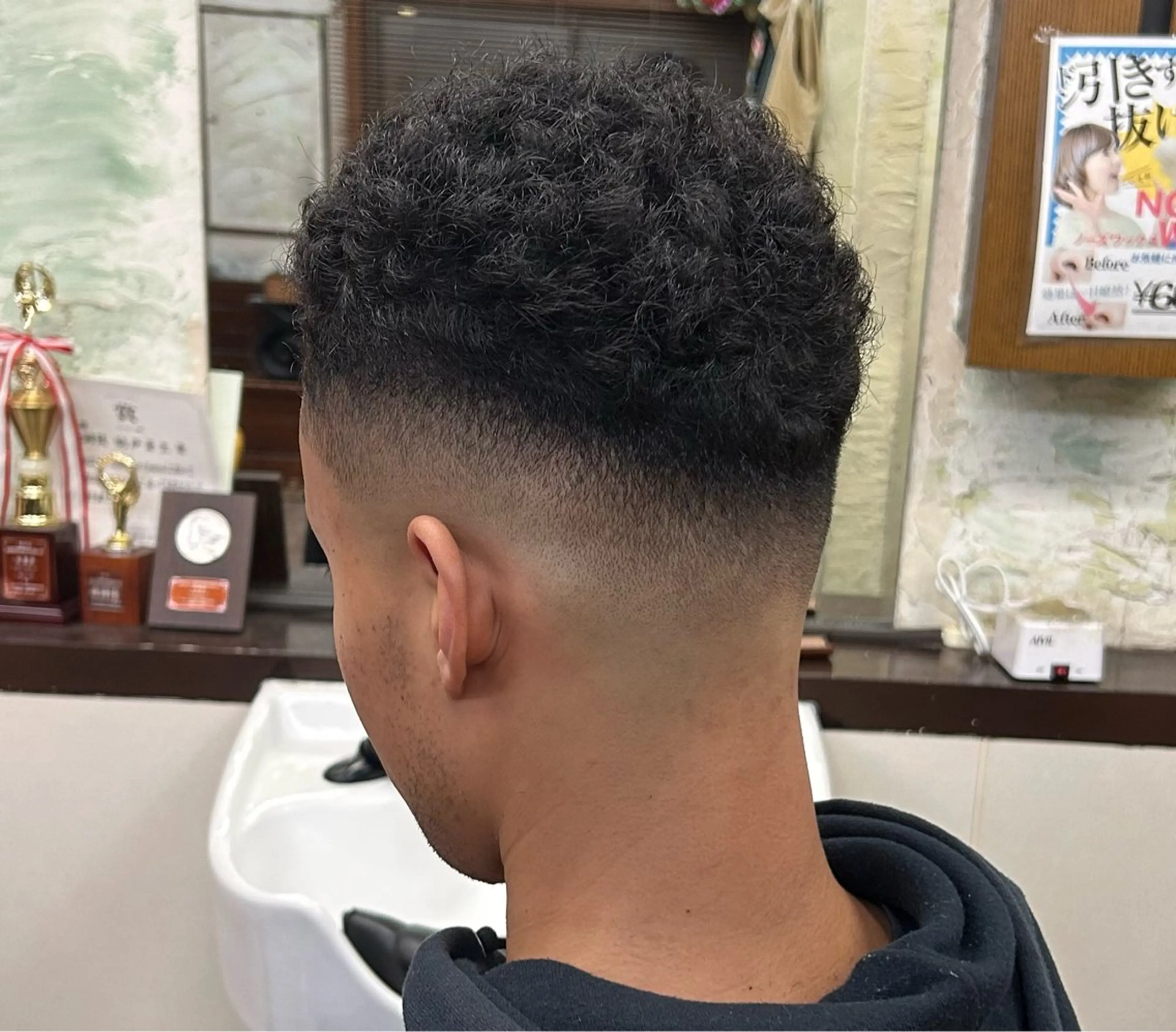 ショート メンズ フェードカット スキンフェード 新宿メンズカット✂︎ 能戸蒼生💈のヘアスタイル