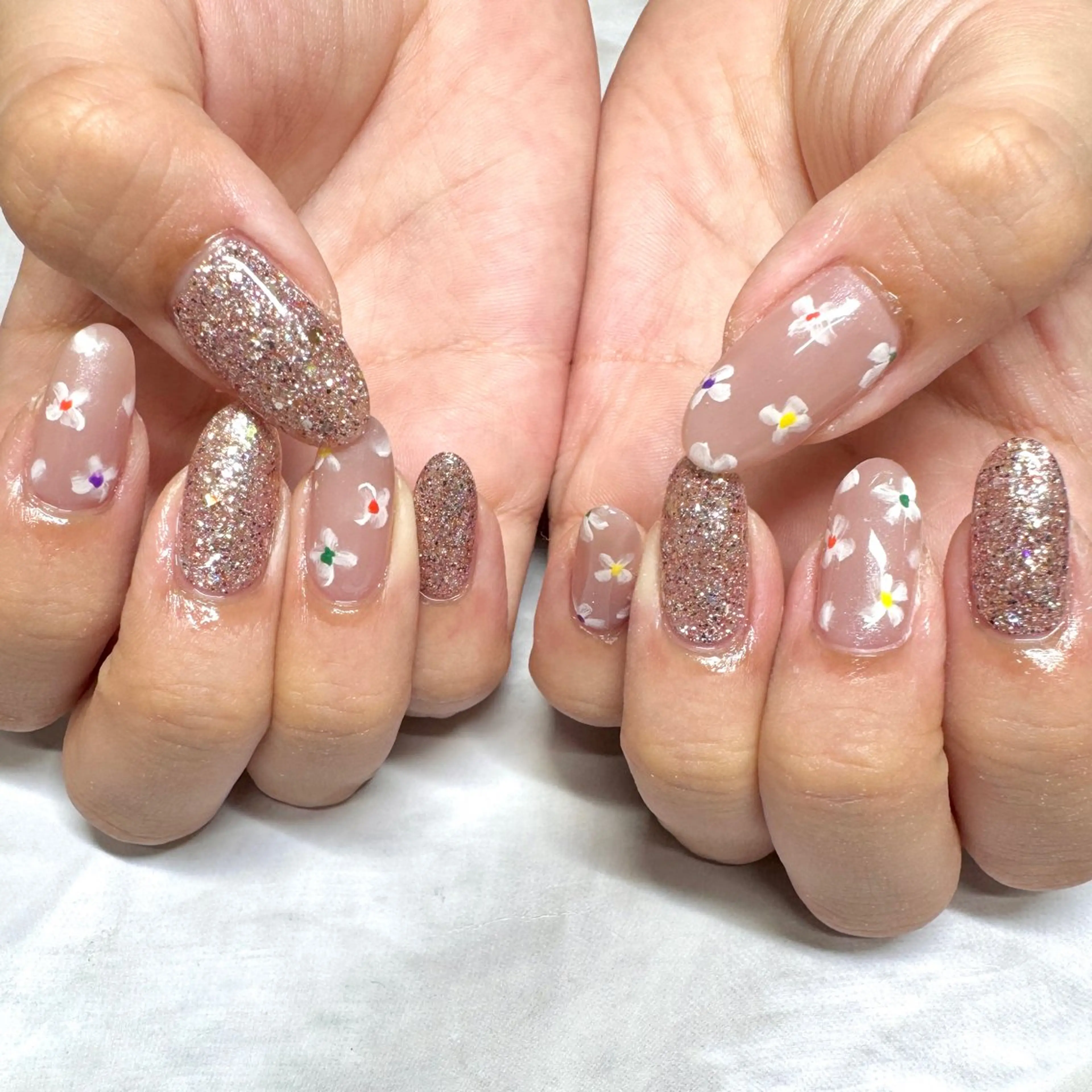 ネイル Blomeel Nailのネイルデザイン
