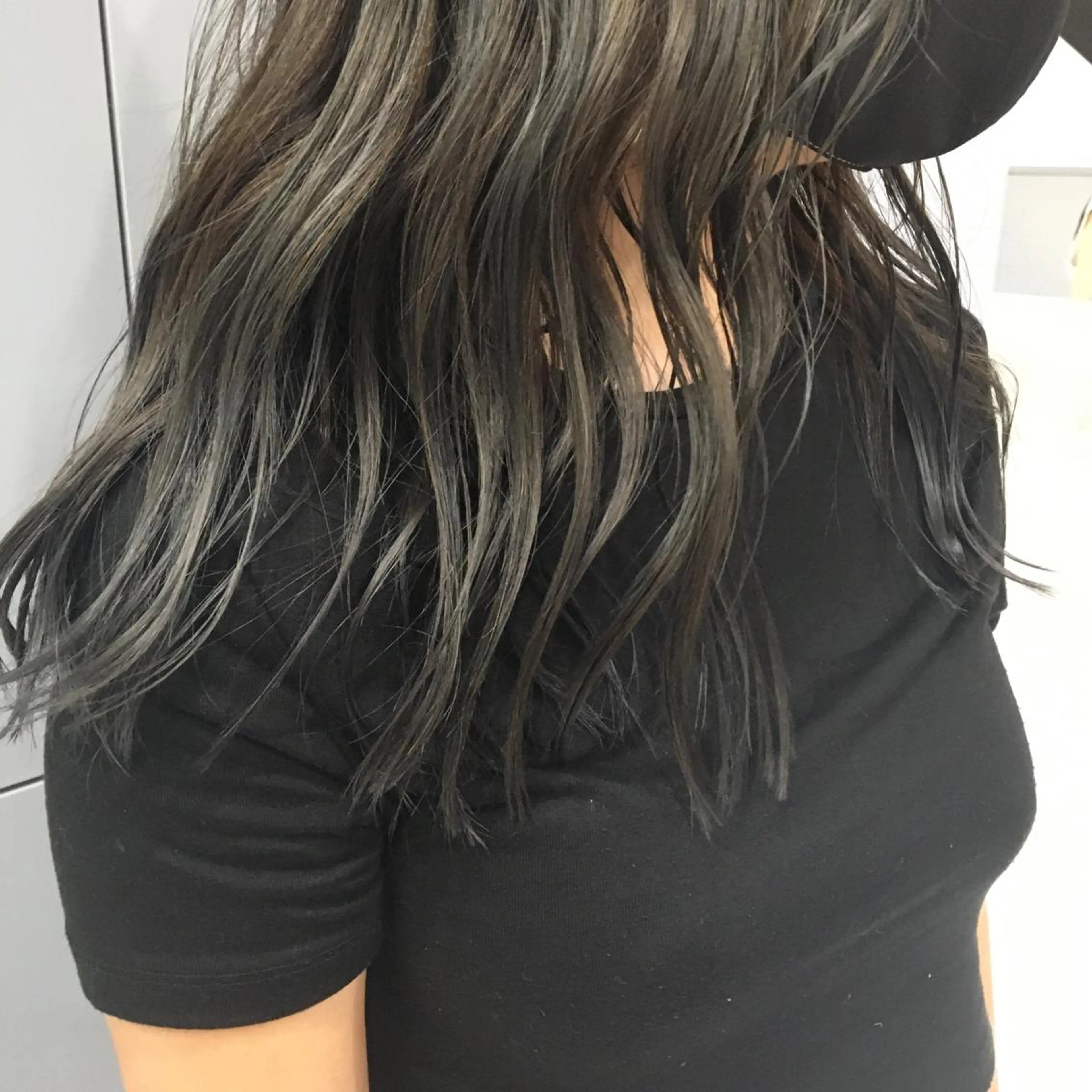 セミロング カラー グレージュ カット ヘアカラー トリートメント volta∞knot所属・狩野 羅夢のヘアスタイル