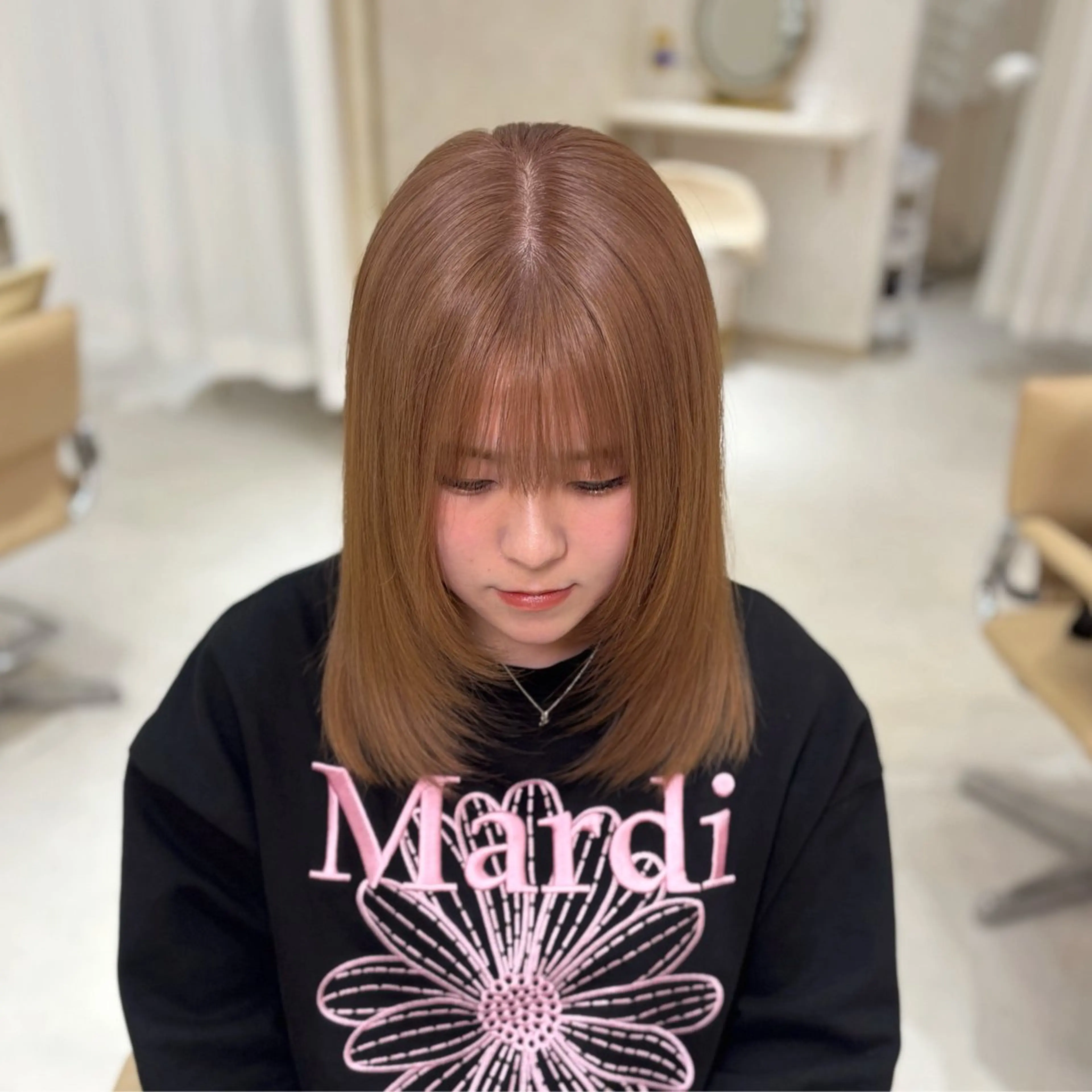 セミロング カラー レイヤーカット りほ/顔周りカット/ レイヤーカットのヘアスタイル