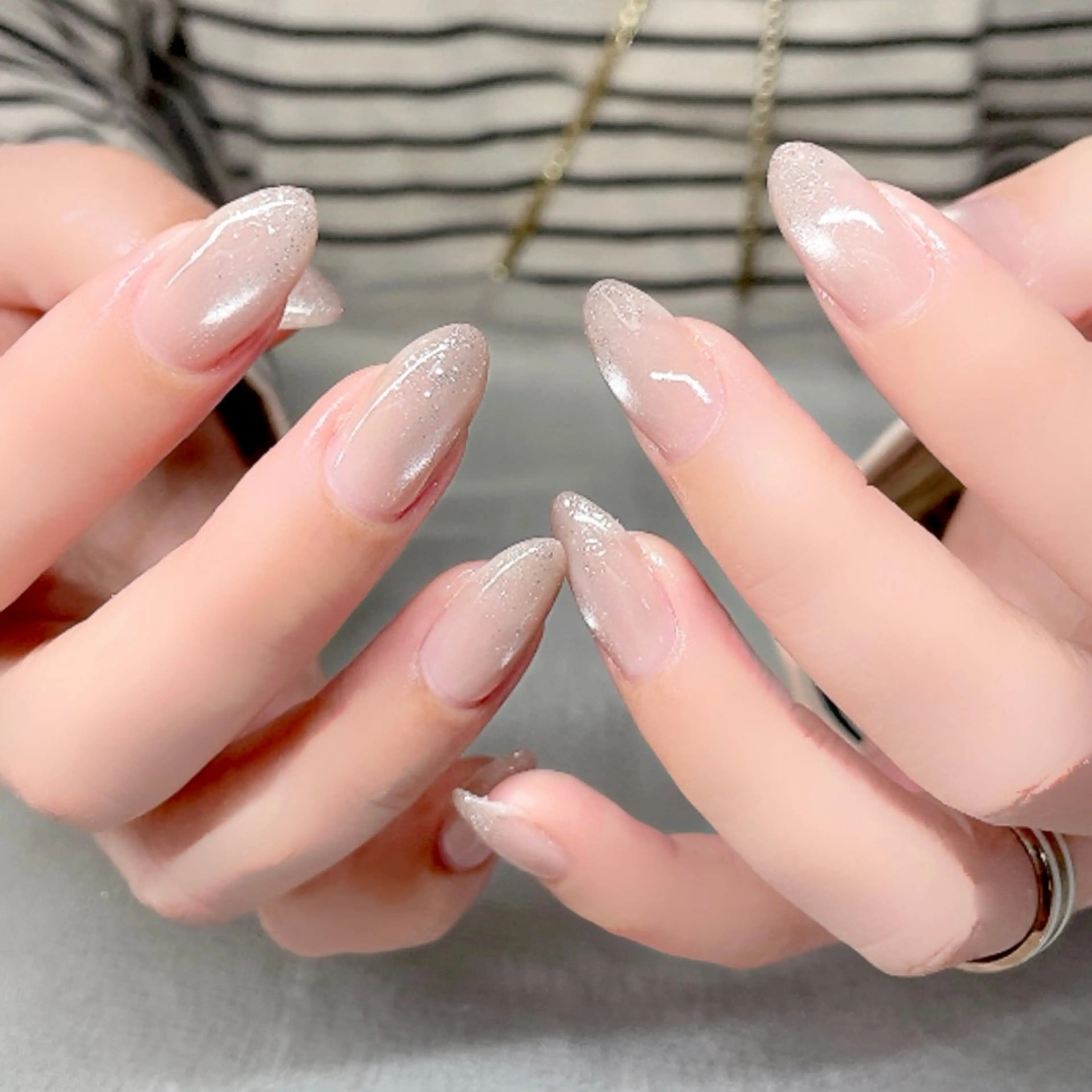 ネイル ラメ(グリッター) ラメグラデーション ハンドネイル Nailist suzuのネイルデザイン
