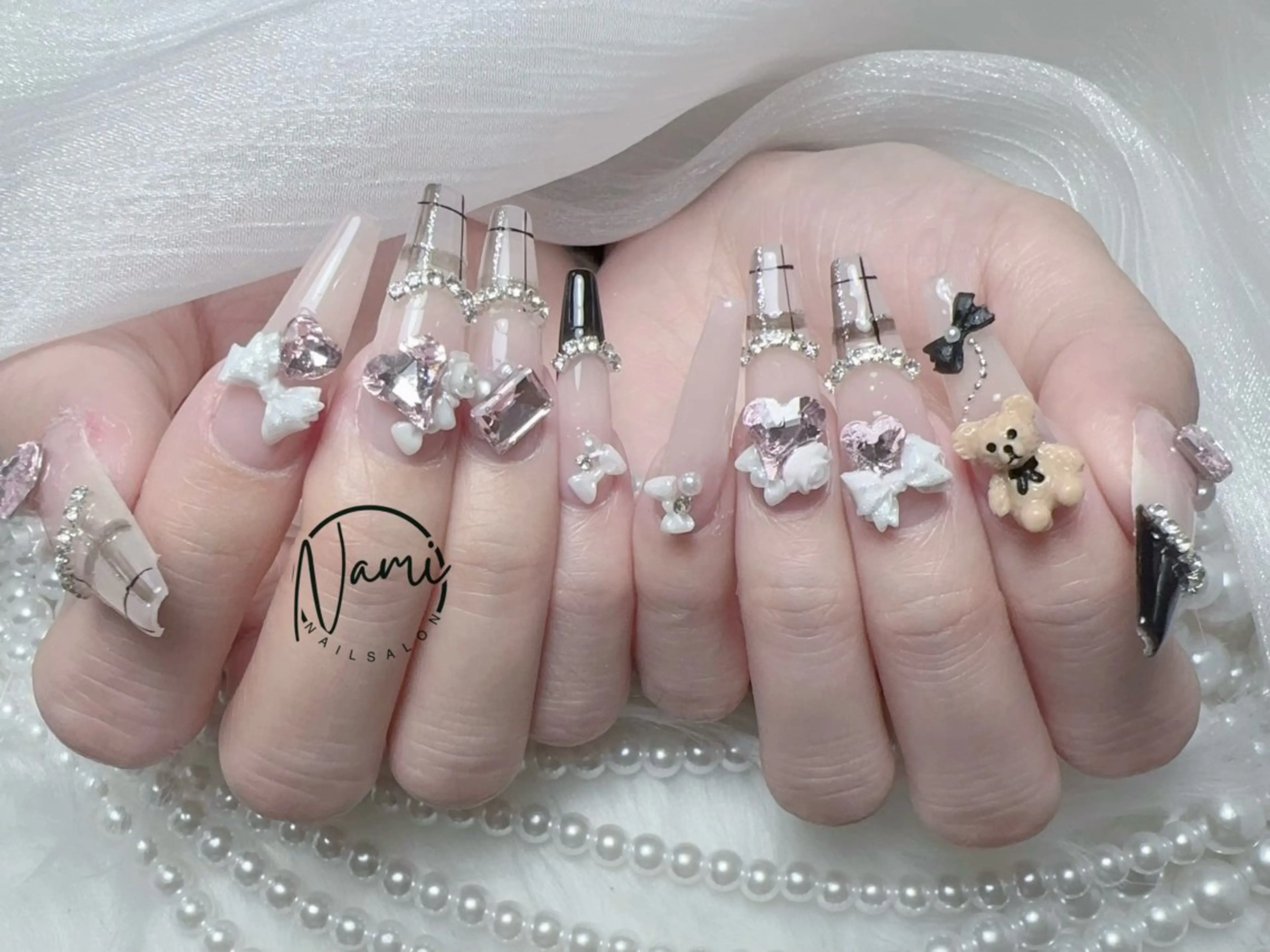 ネイル 長さ出し ガーリー 韓国ネイル ロングネイル 持ち込み ハンドネイル Nami nail salon所属・Nami nail salonのネイルデザイン