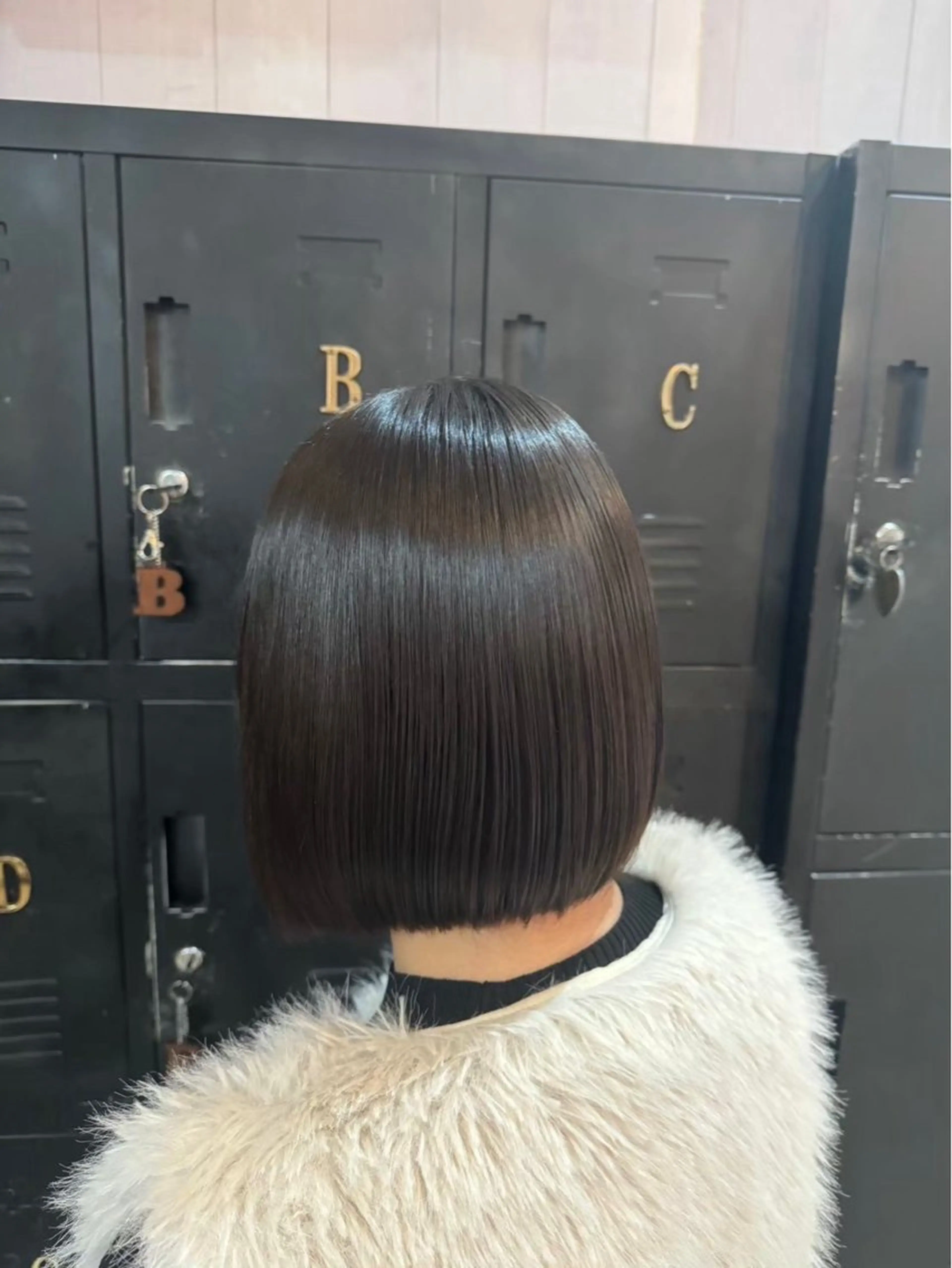 ショート 縮毛矯正 八木 輝のヘアスタイル