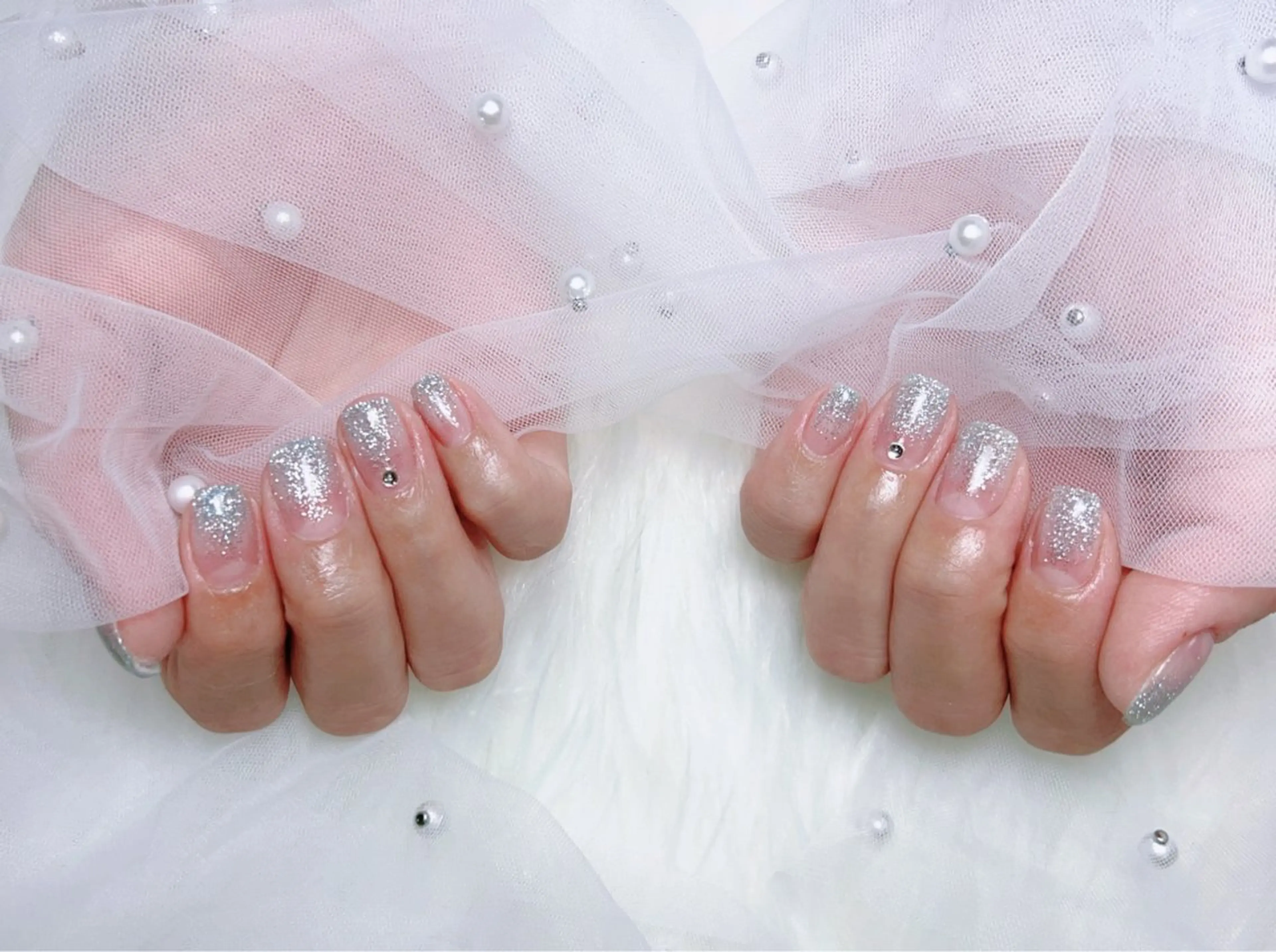 ネイル フラッシュネイル グラデーション ハンドネイル U.NI  nail .のネイルデザイン