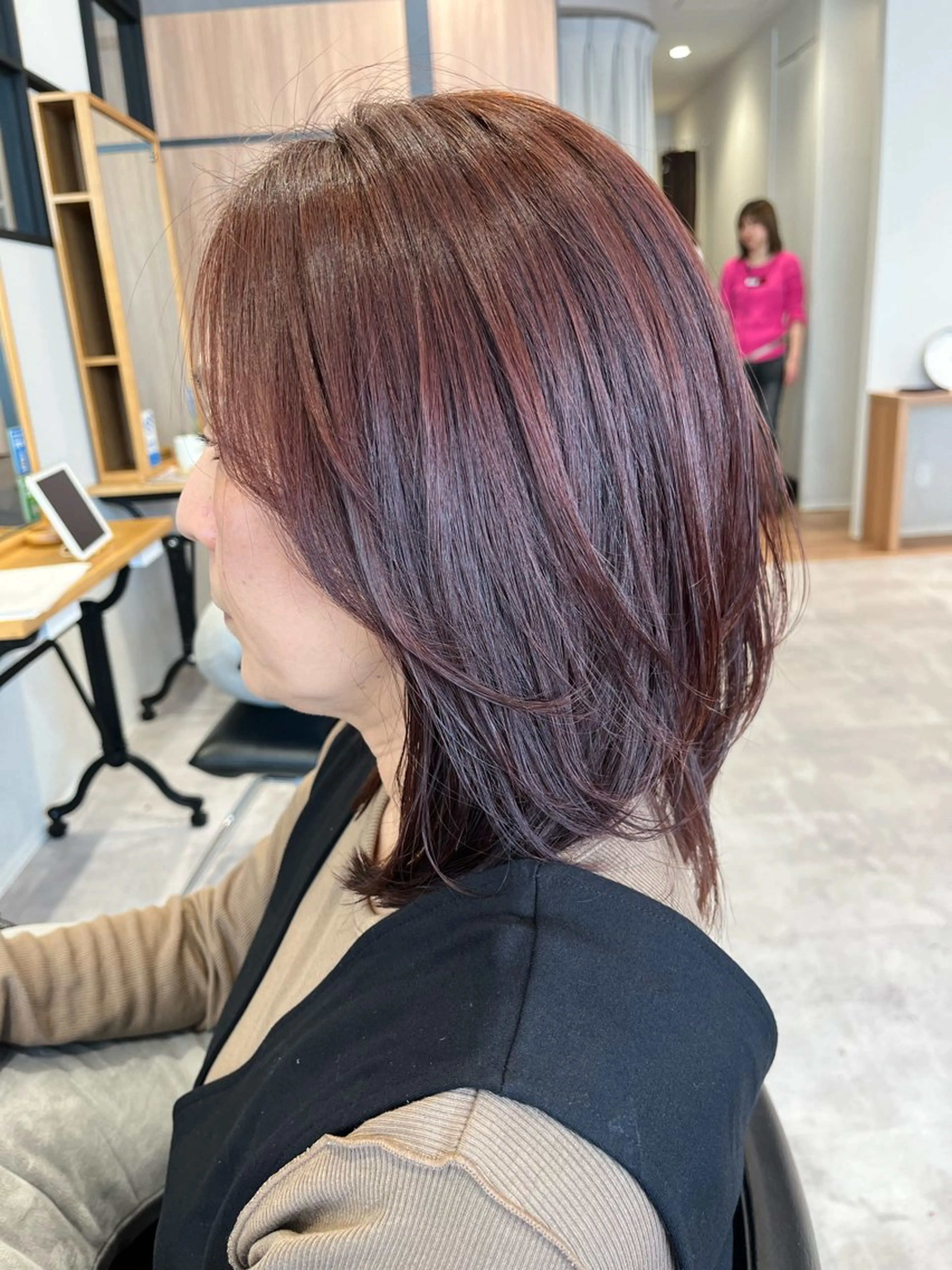 ミディアム うる艶カラー asukaのヘアスタイル