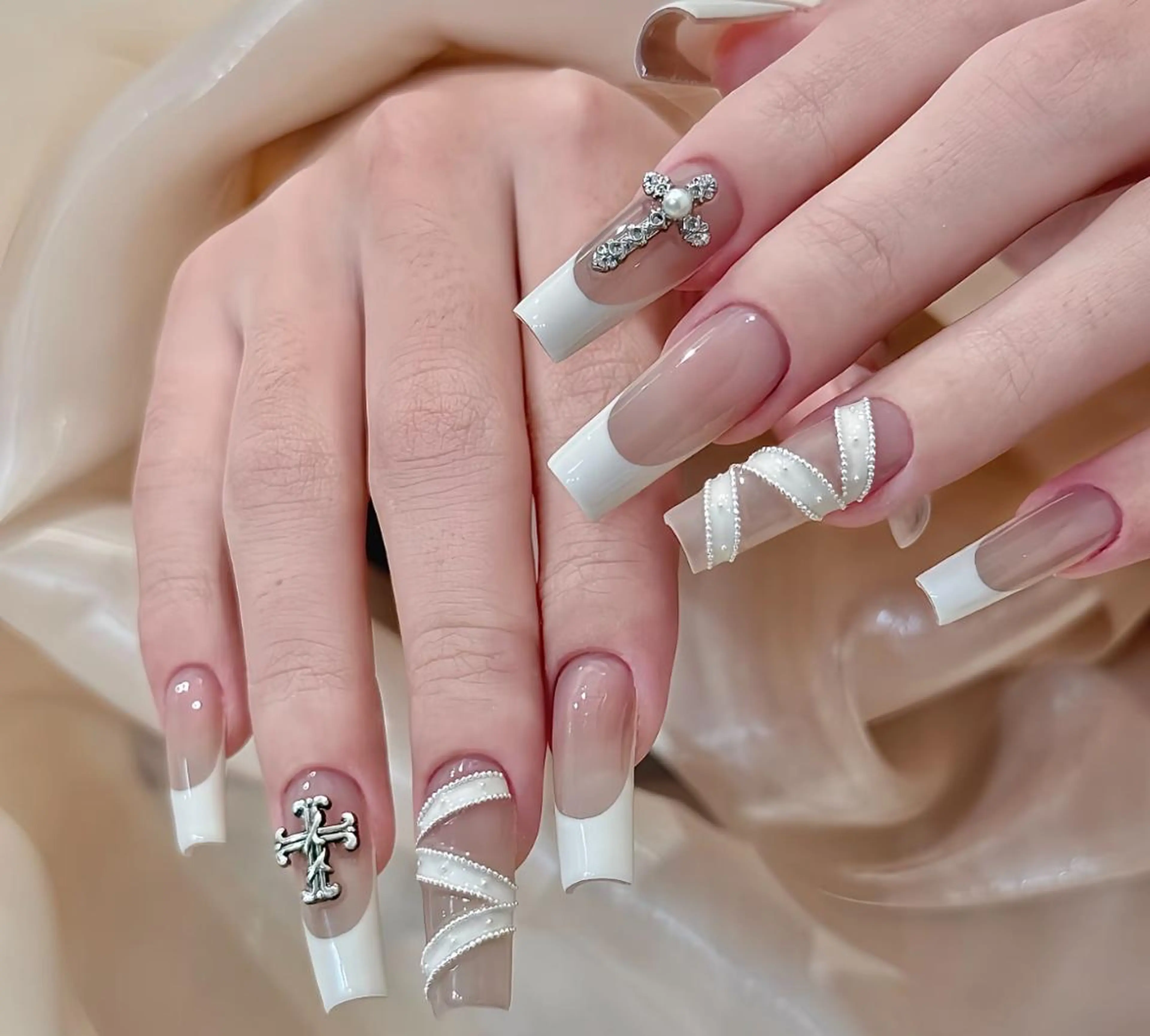 ネイル ハンドネイル 🎀 NaNa_nailのネイルデザイン