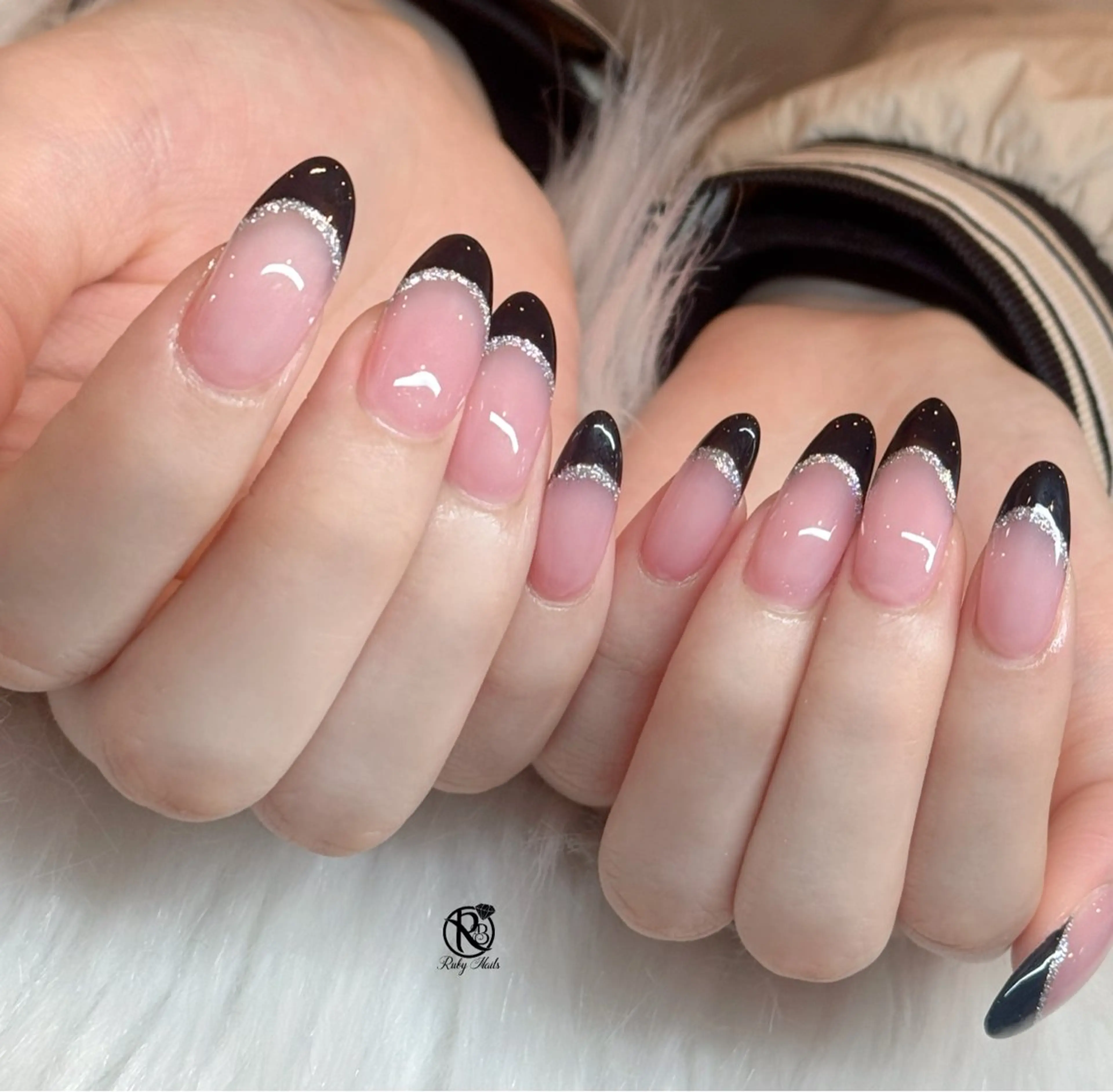 ネイル ボルドー ブラウン チークネイル ドット フットネイル ハンドネイル チェリネイルサロン 霞ヶ関のネイルデザイン