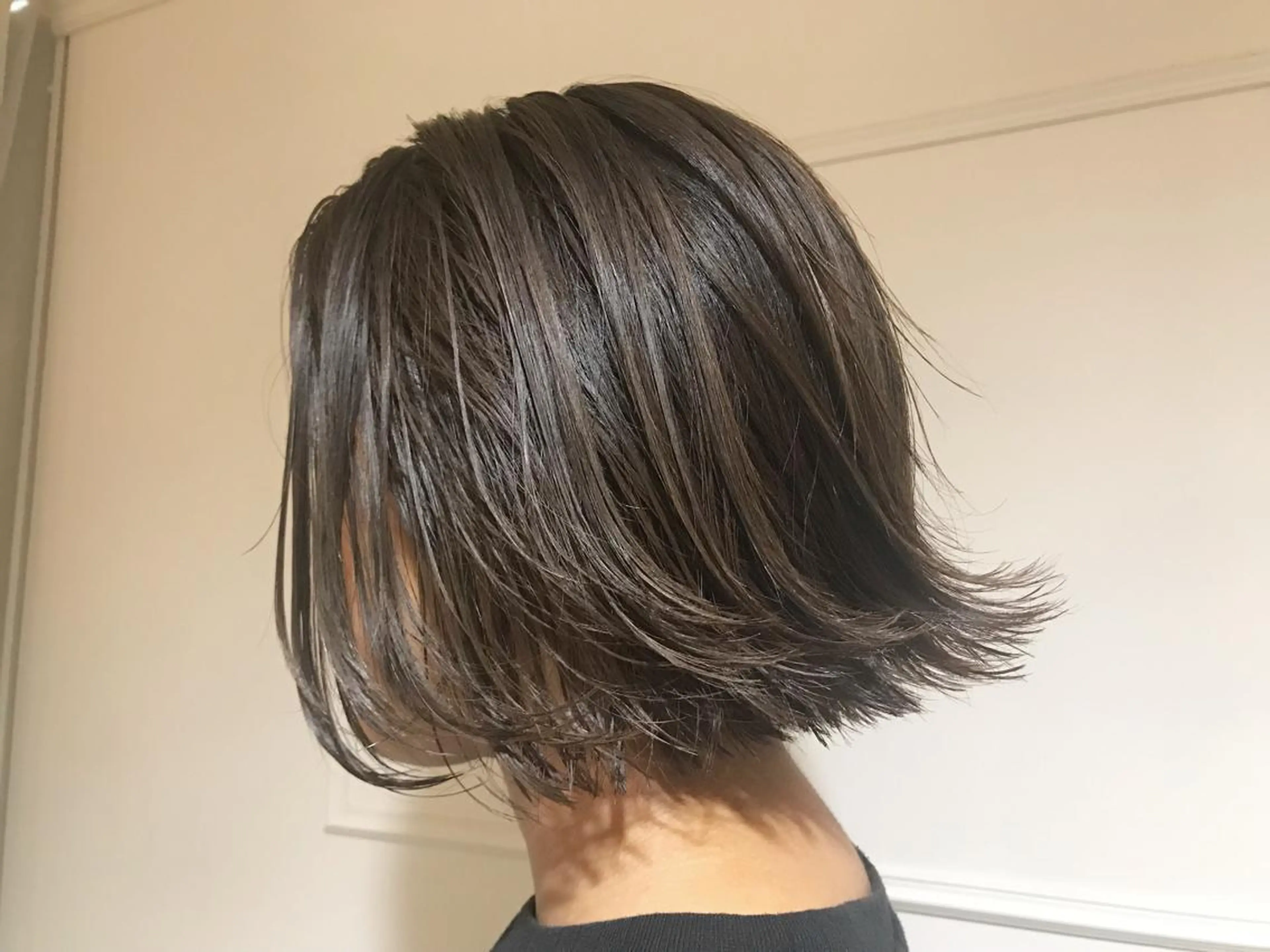 ミディアム 黒神 浩之のヘアスタイル