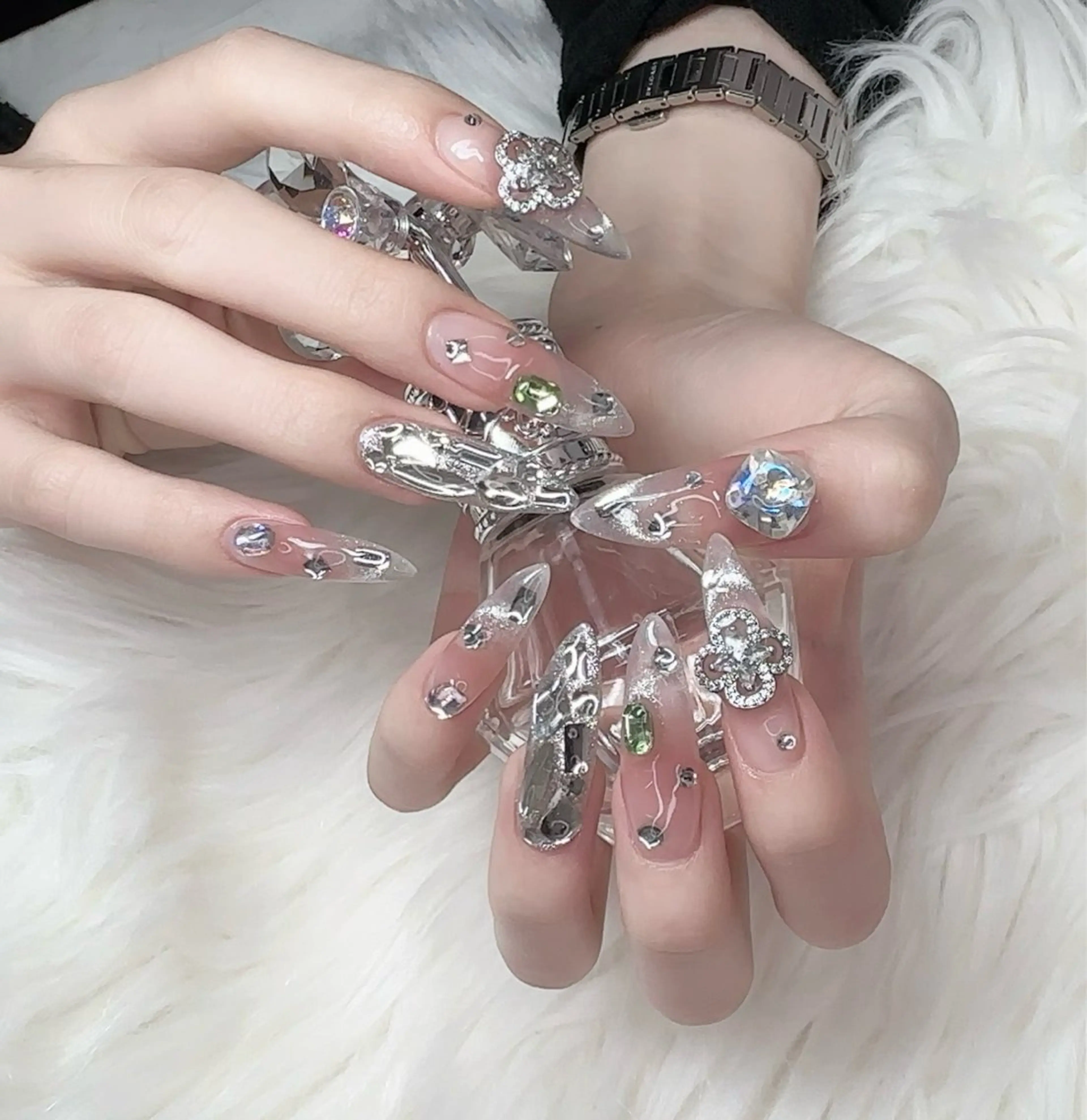 ネイル R salonのネイルデザイン