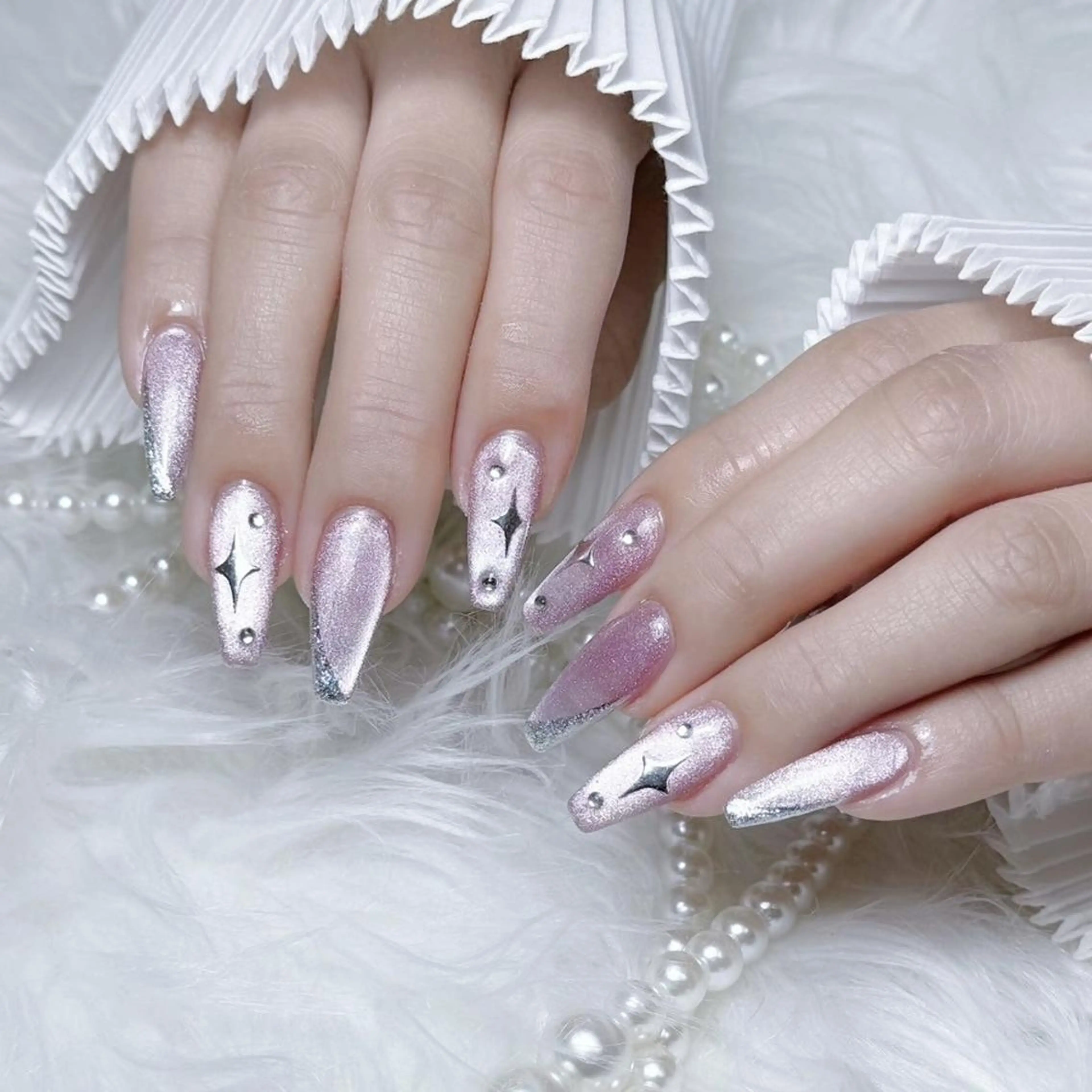 ネイル RAFFINE haru🦋🩵のネイルデザイン