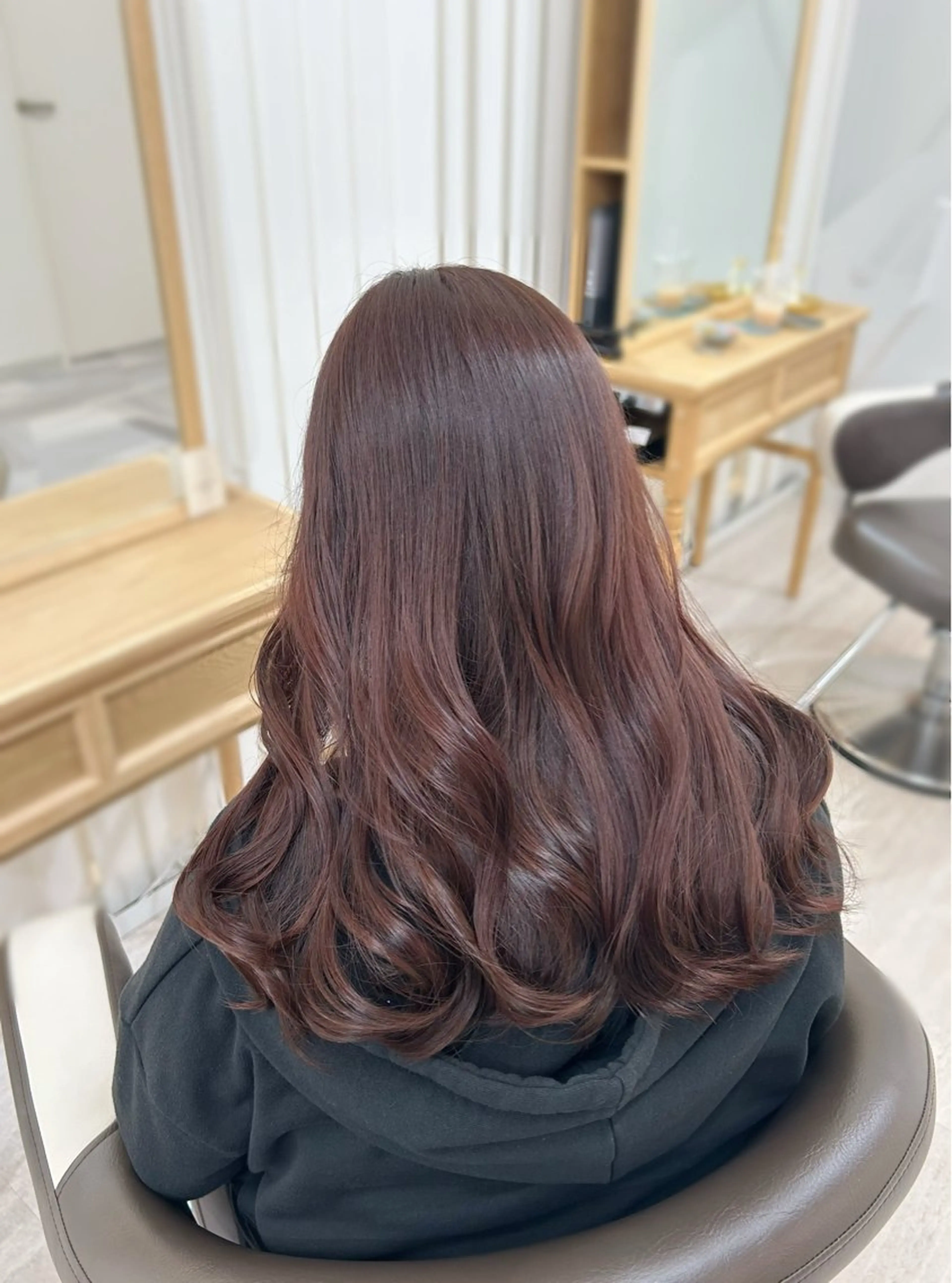 セミロング カラー ヘアカラー トリートメント 艶カラー/髪質改善/ nodoka  🎀のヘアスタイル