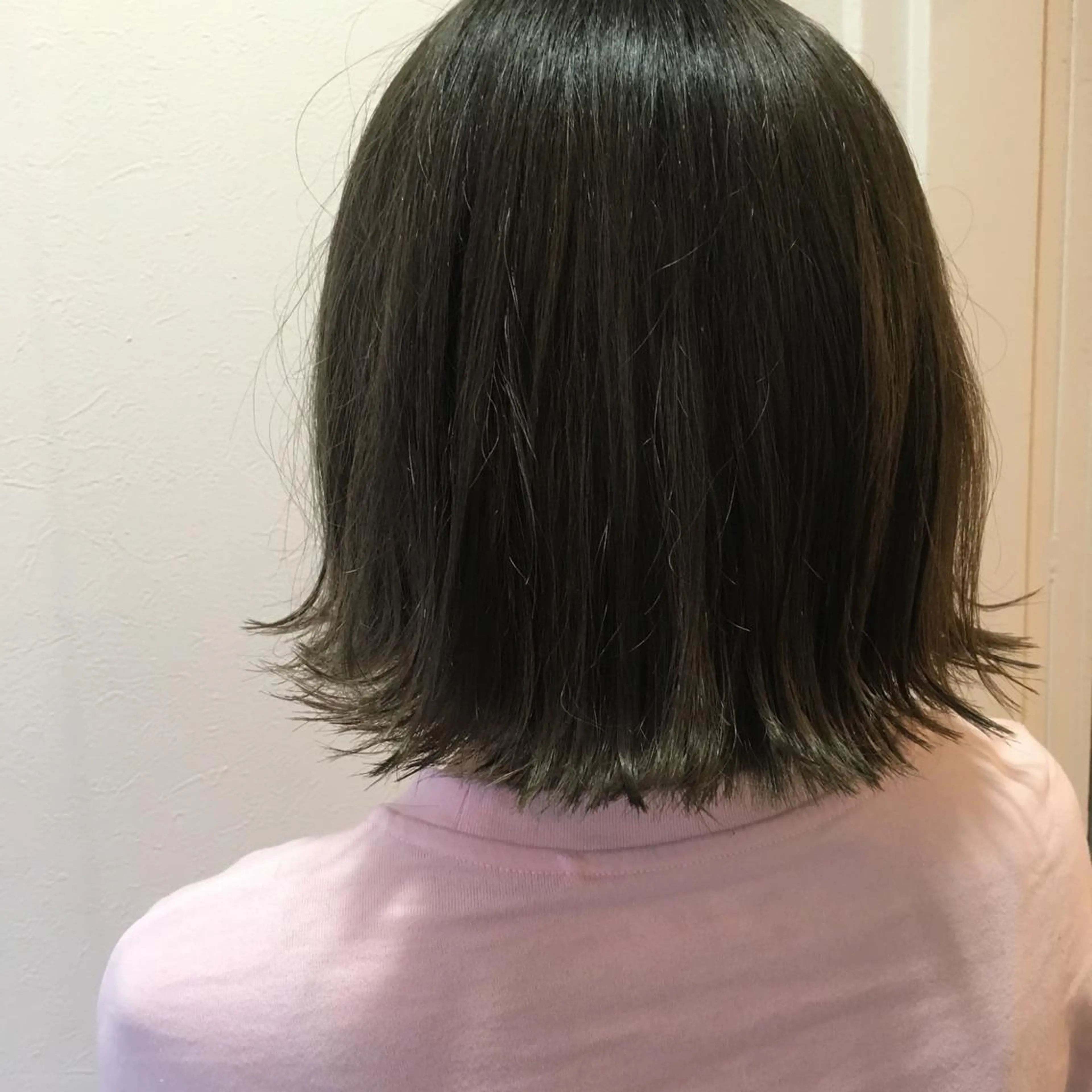 ショート ミディアム アッシュ アッシュグレー ボブ yuki watanabeのヘアスタイル