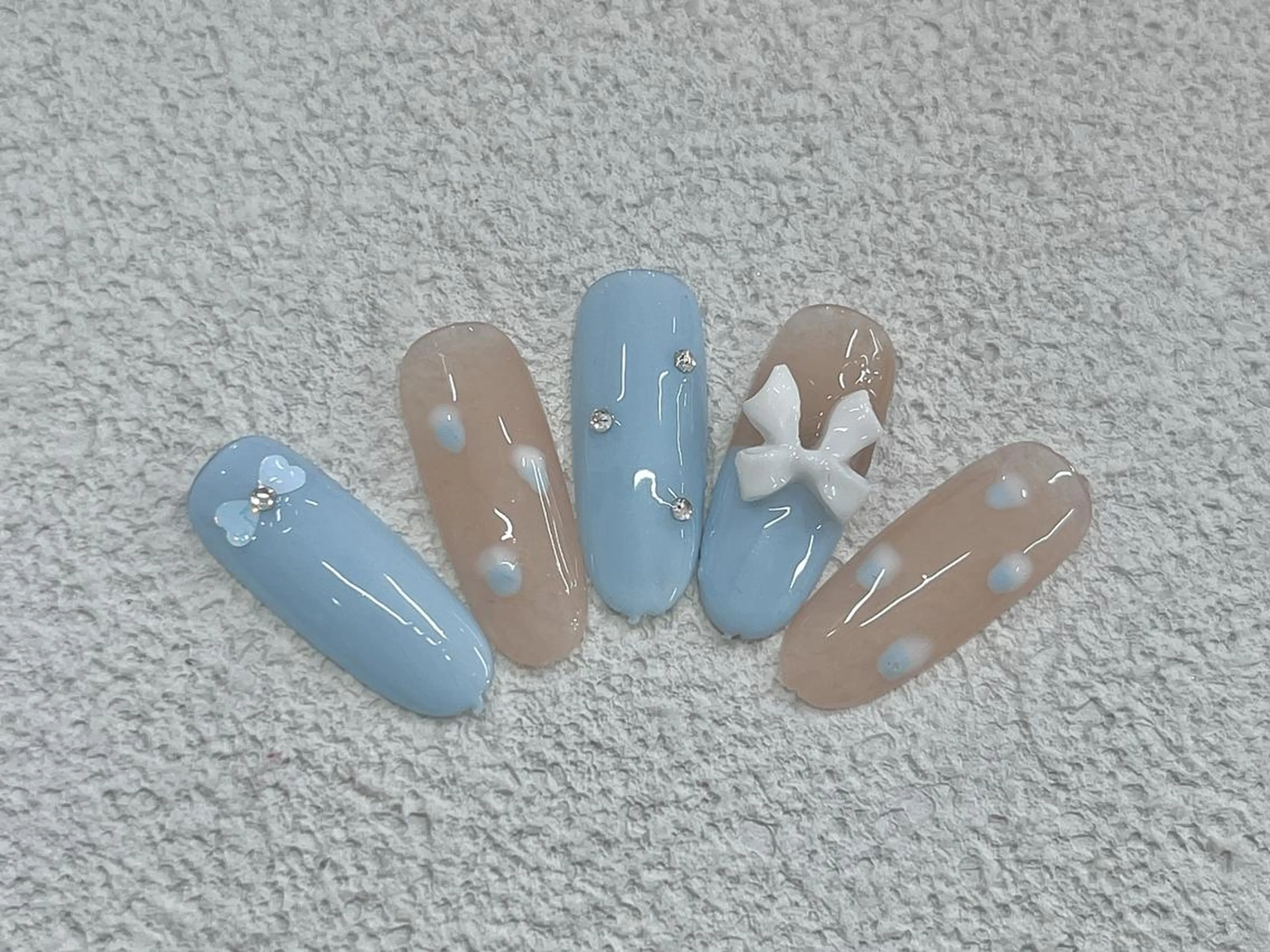 ネイル 長さ出し ジェルネイル 韓国ネイル ラメ(グリッター) ラメグラデーション ダイ ゲンゲンのネイルデザイン