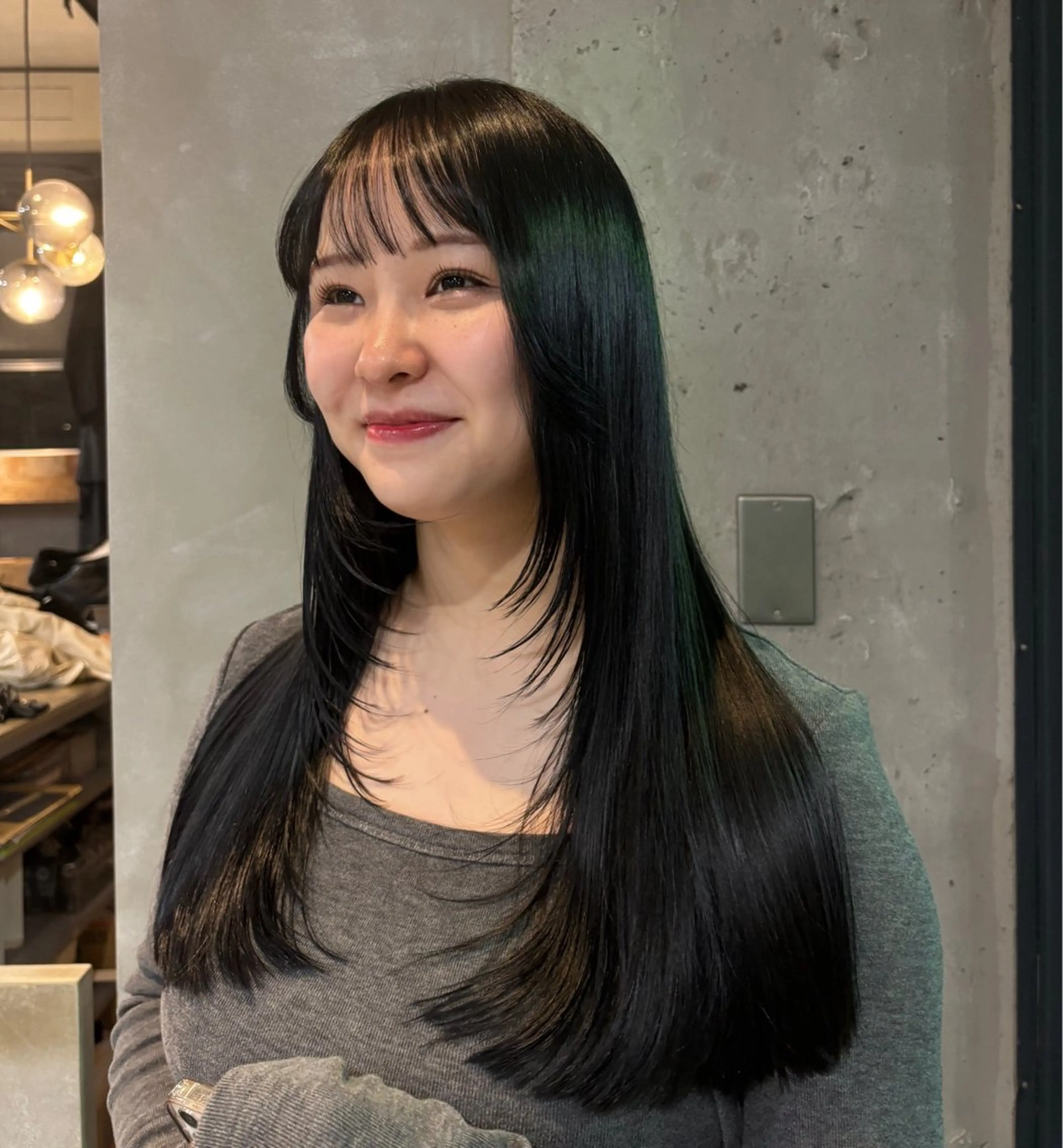 ロング 岩間 ゆいこのヘアスタイル