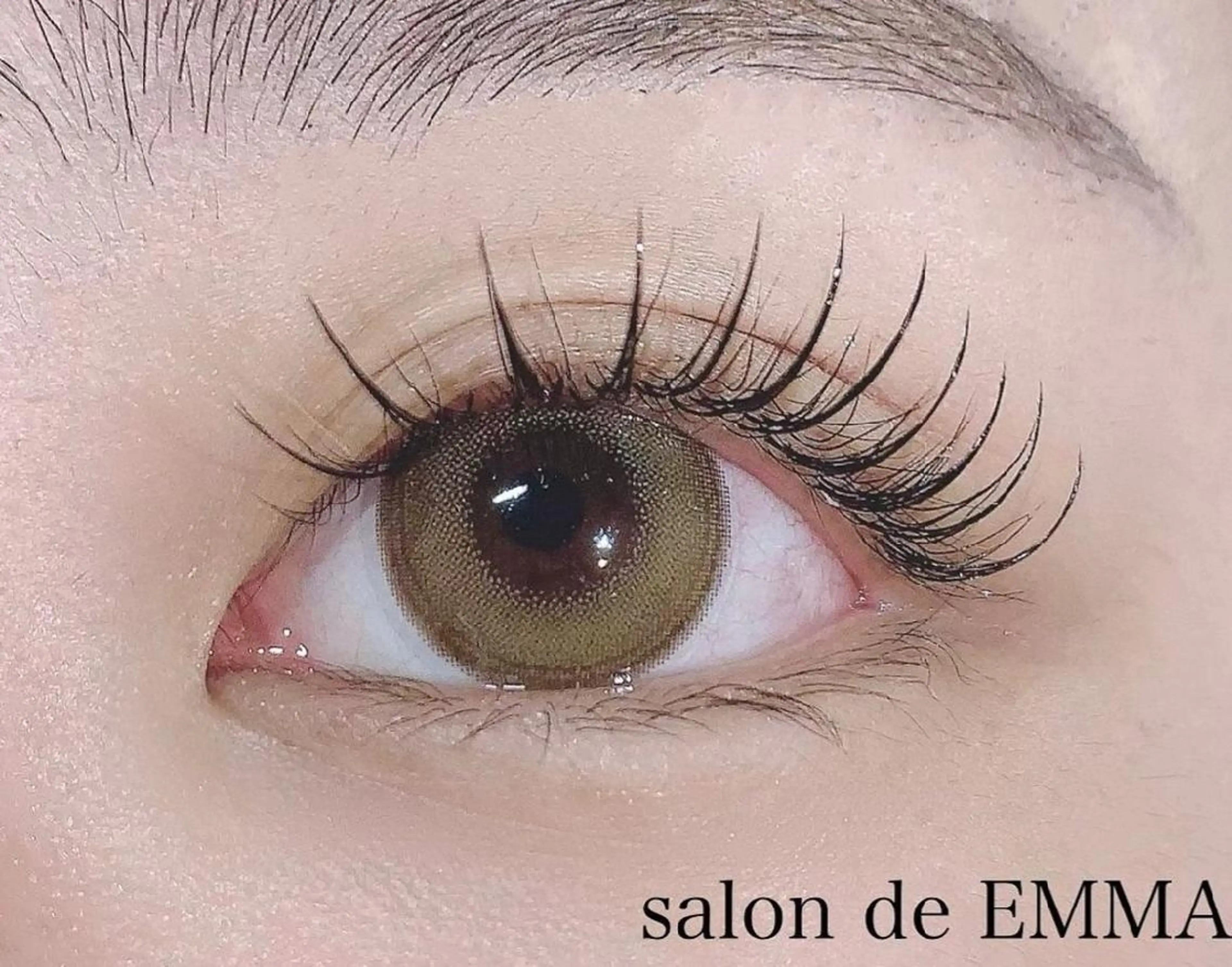 マツエク・マツパ パリジェンヌラッシュリフト ワンホンマツエク マツパ EMMA plus．のマツエク・マツパデザイン