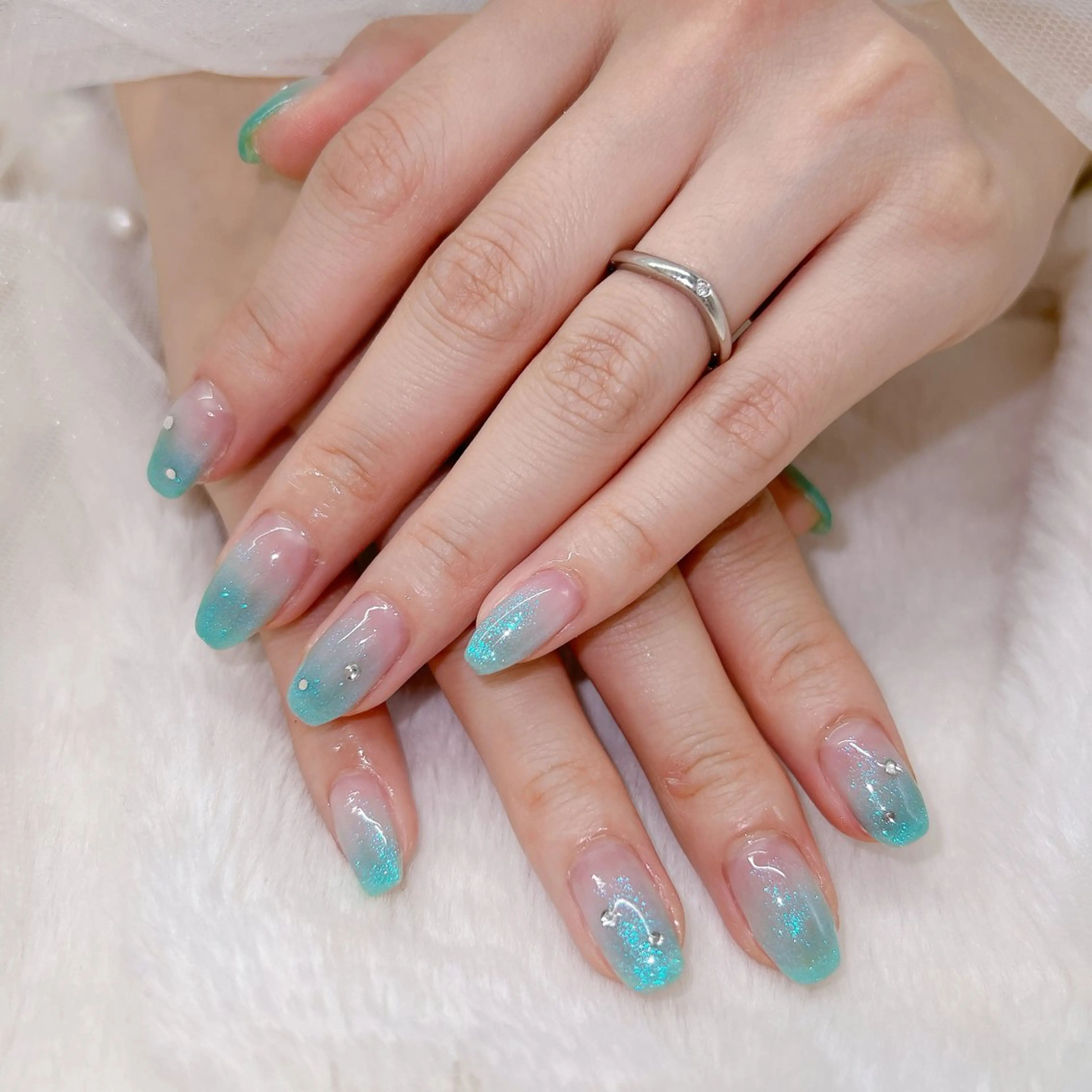 ネイル ハンドネイル Emi lyのネイルデザイン