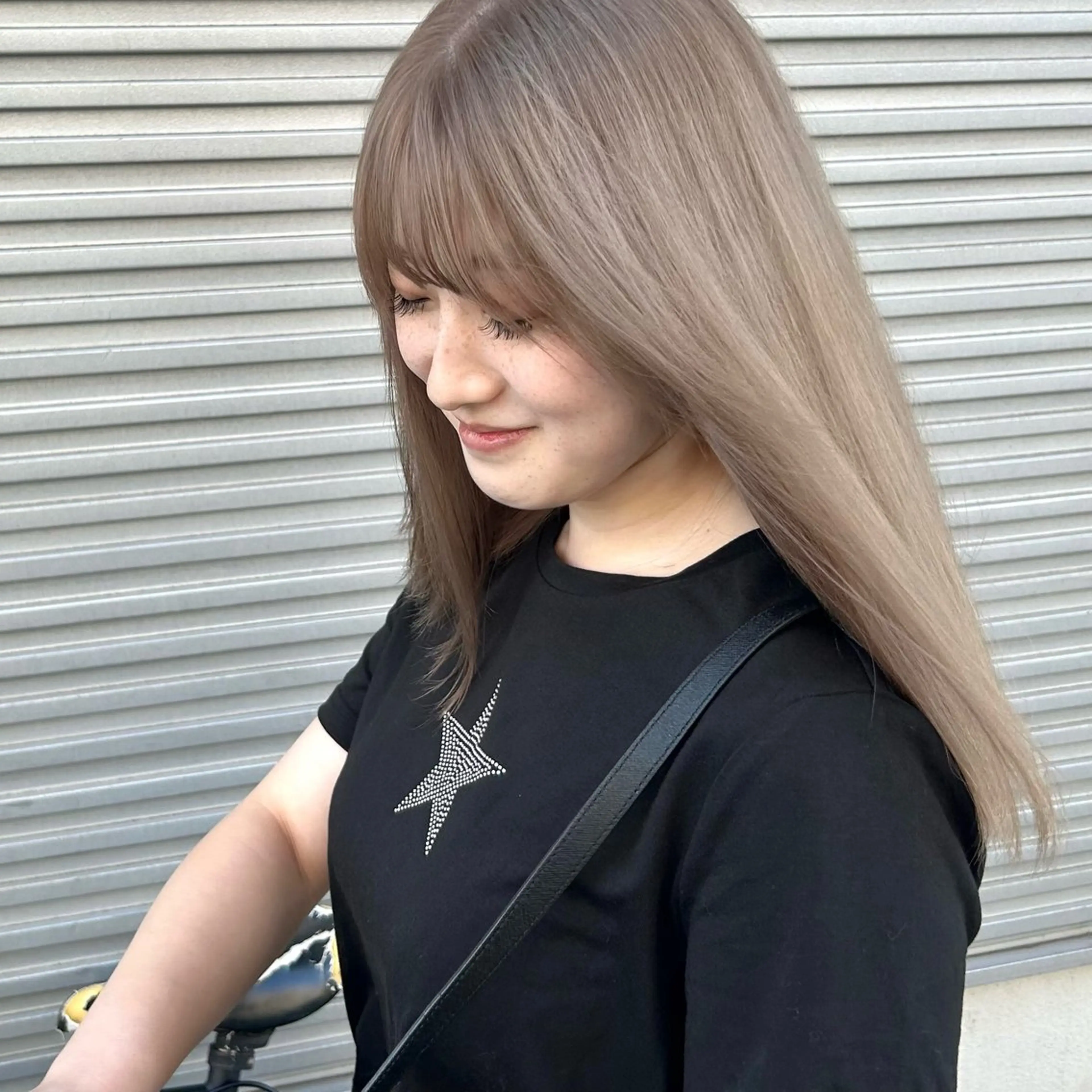 ロング カラー 💙ルル💙 ハイトーン/レイヤーのヘアスタイル