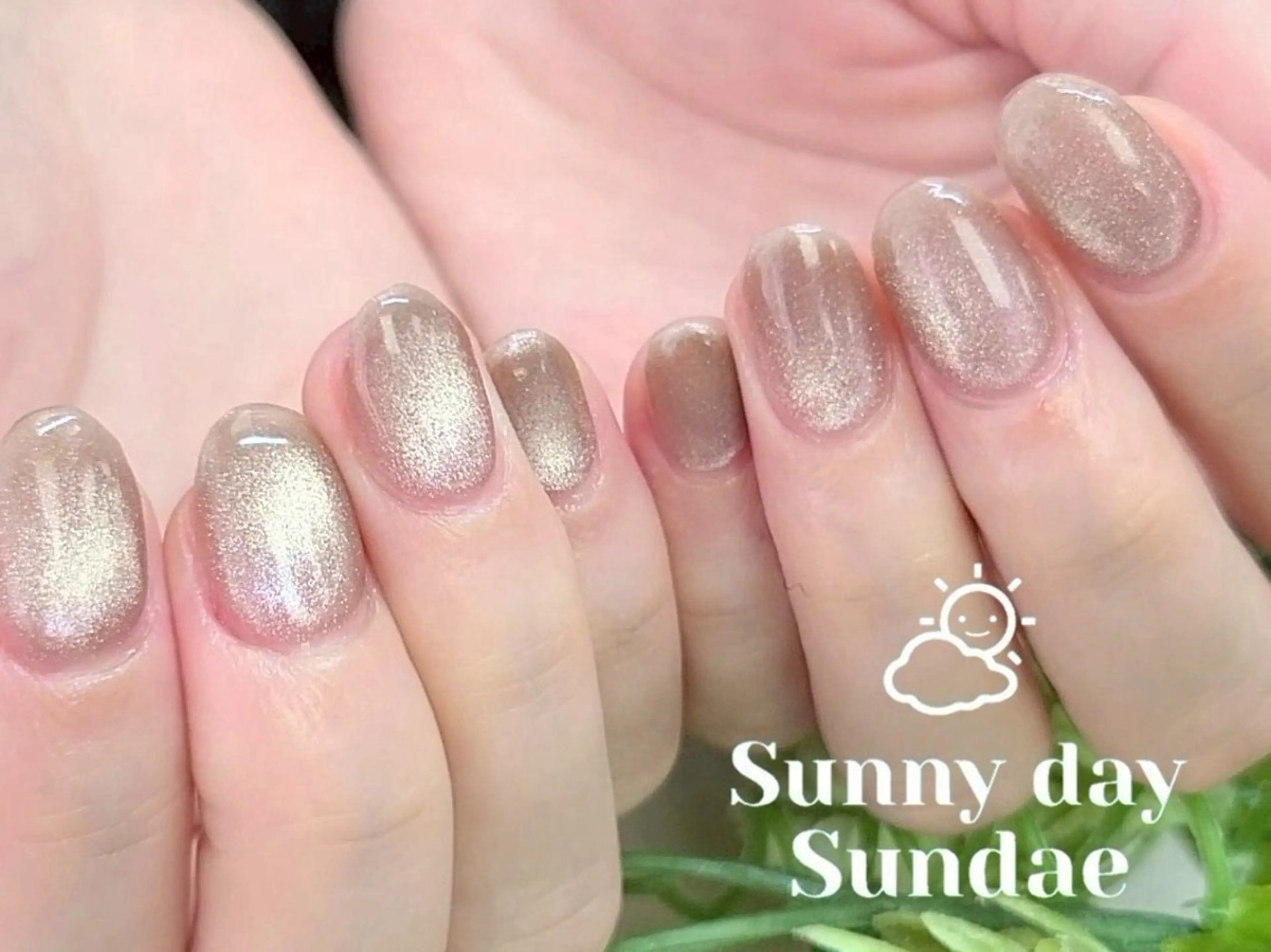 【パラジェル使用】 4月限定カラー10色‼️マグネットネイル🧲オフ込み¥6000の写真