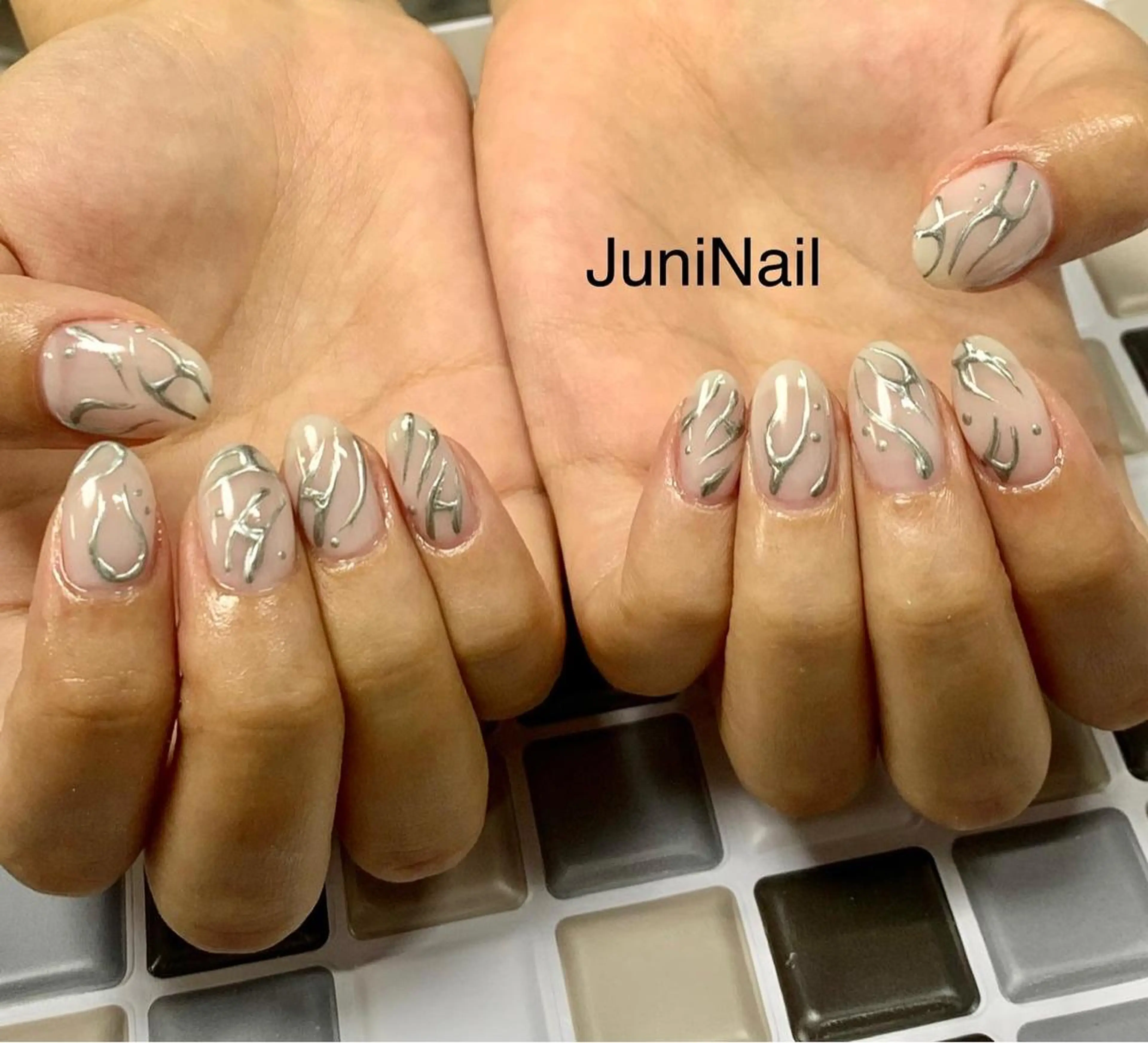 ネイル オーロラネイル クリアネイル 成人式 フラッシュネイル フレンチネイル ハンドネイル JuniNail 주니네일🇰🇷suのネイルデザイン