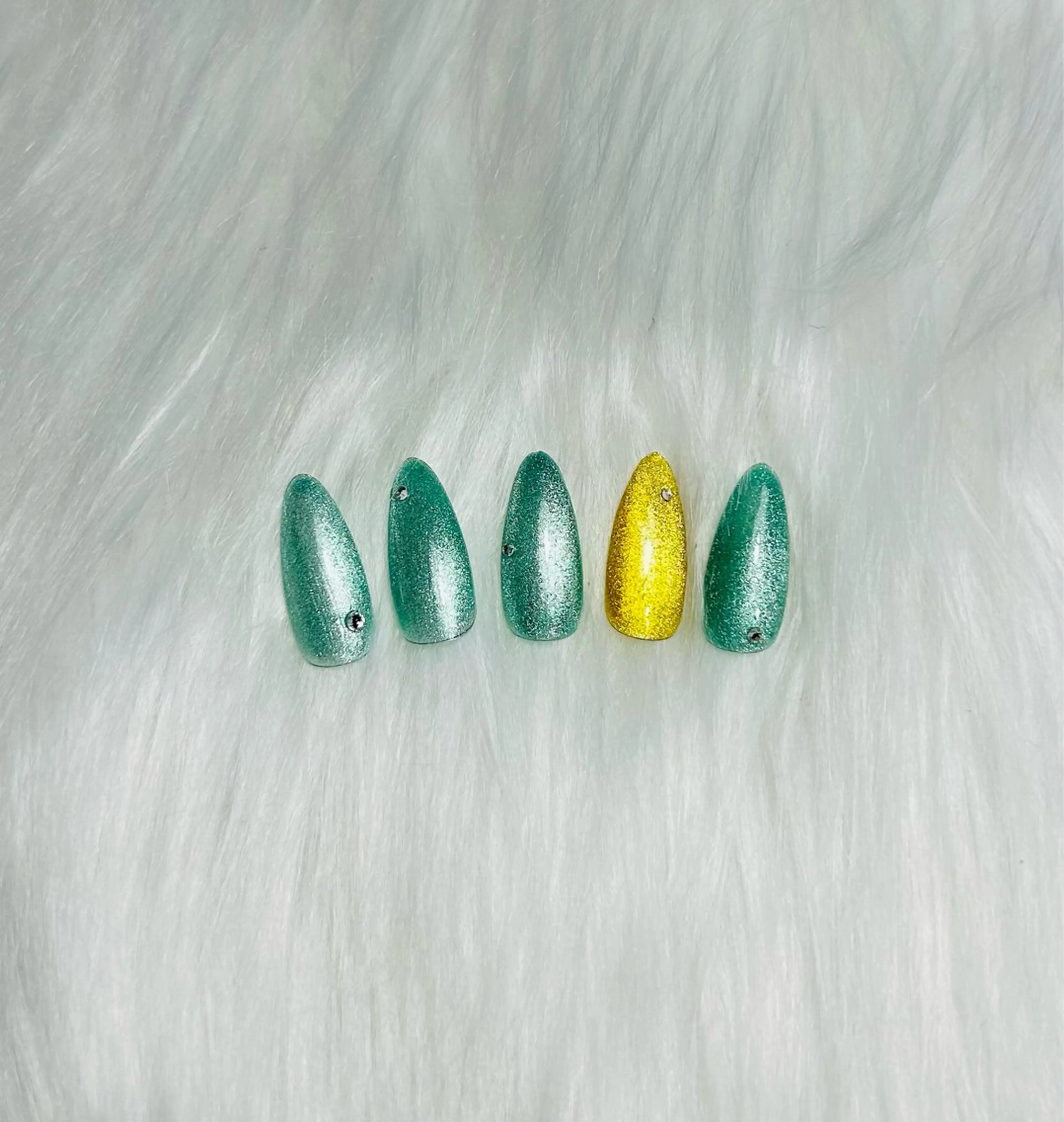 ネイル LinoLa -リノラ-のネイルデザイン