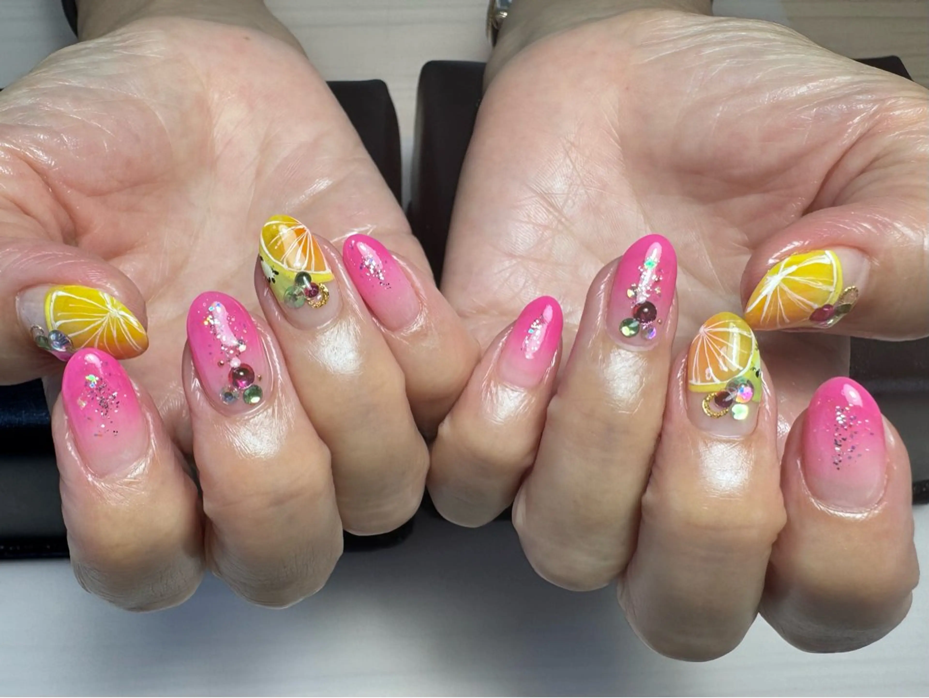 ネイル Nail Salon Suri Suriのネイルデザイン