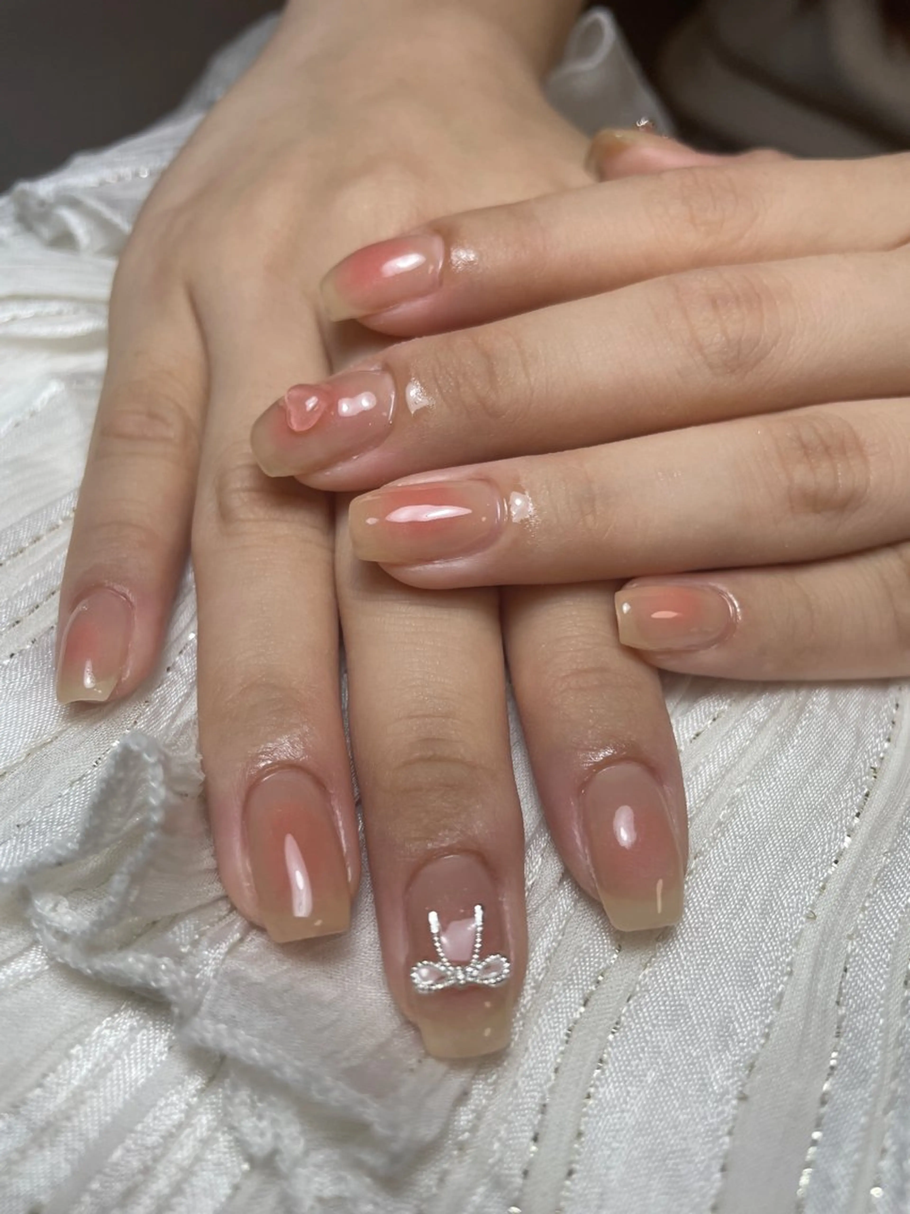 ネイル 黒須莉奈 IRYのネイルデザイン