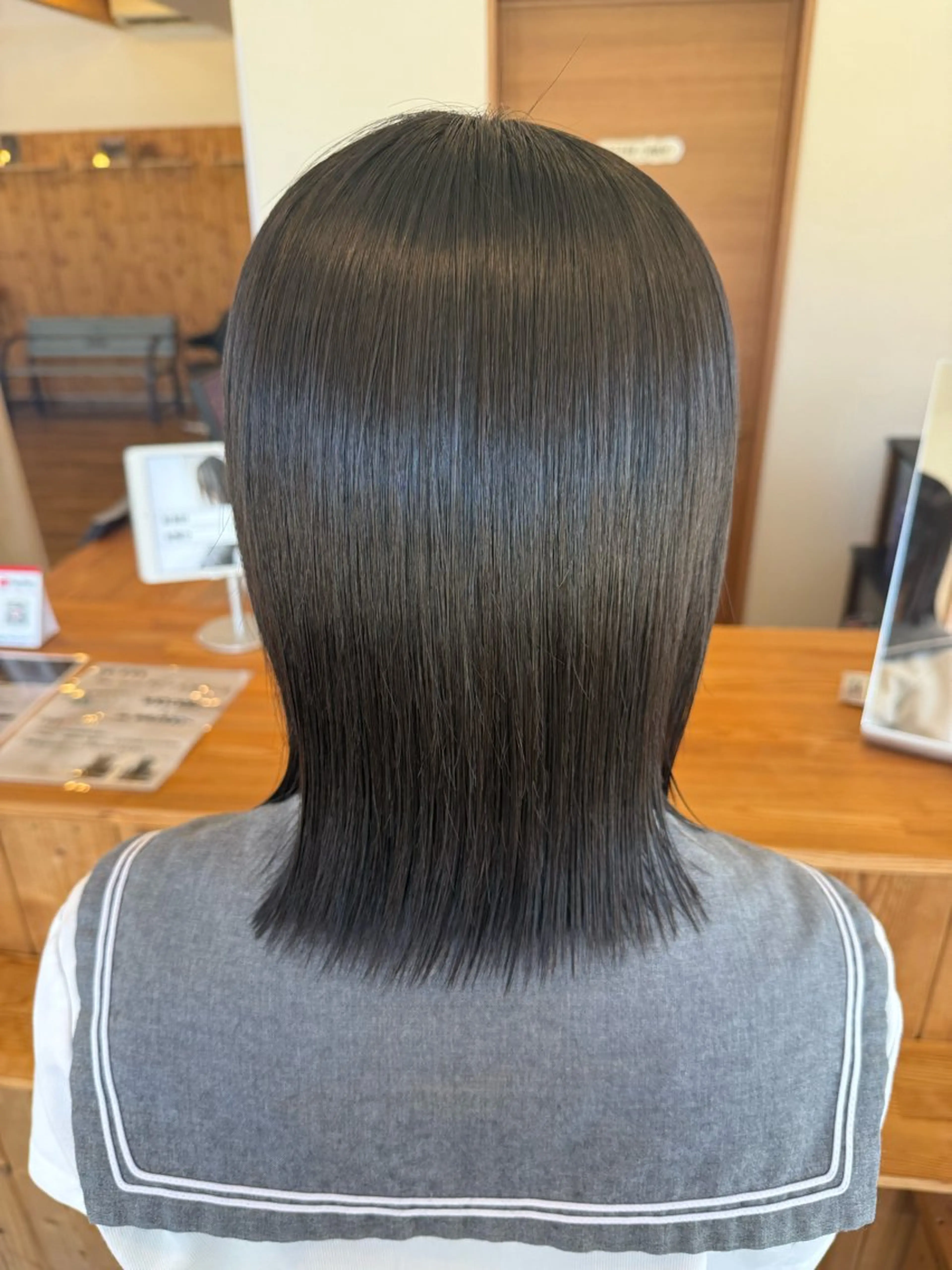 ミディアム 縮毛矯正 タガミ リンカのヘアスタイル