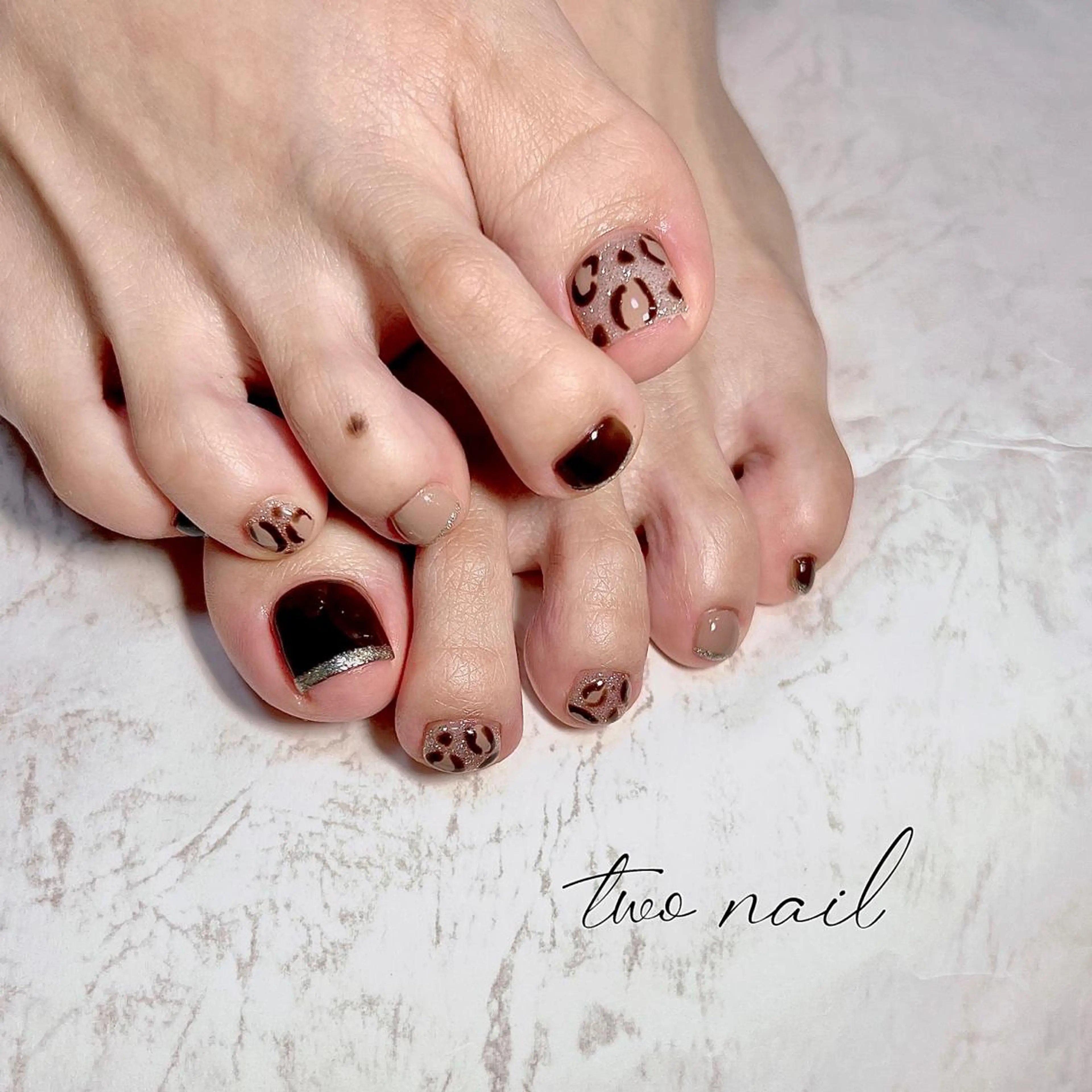 ネイル アートネイル フットネイル ハート ニュアンスネイル ホワイト フットネイル two nailのネイルデザイン