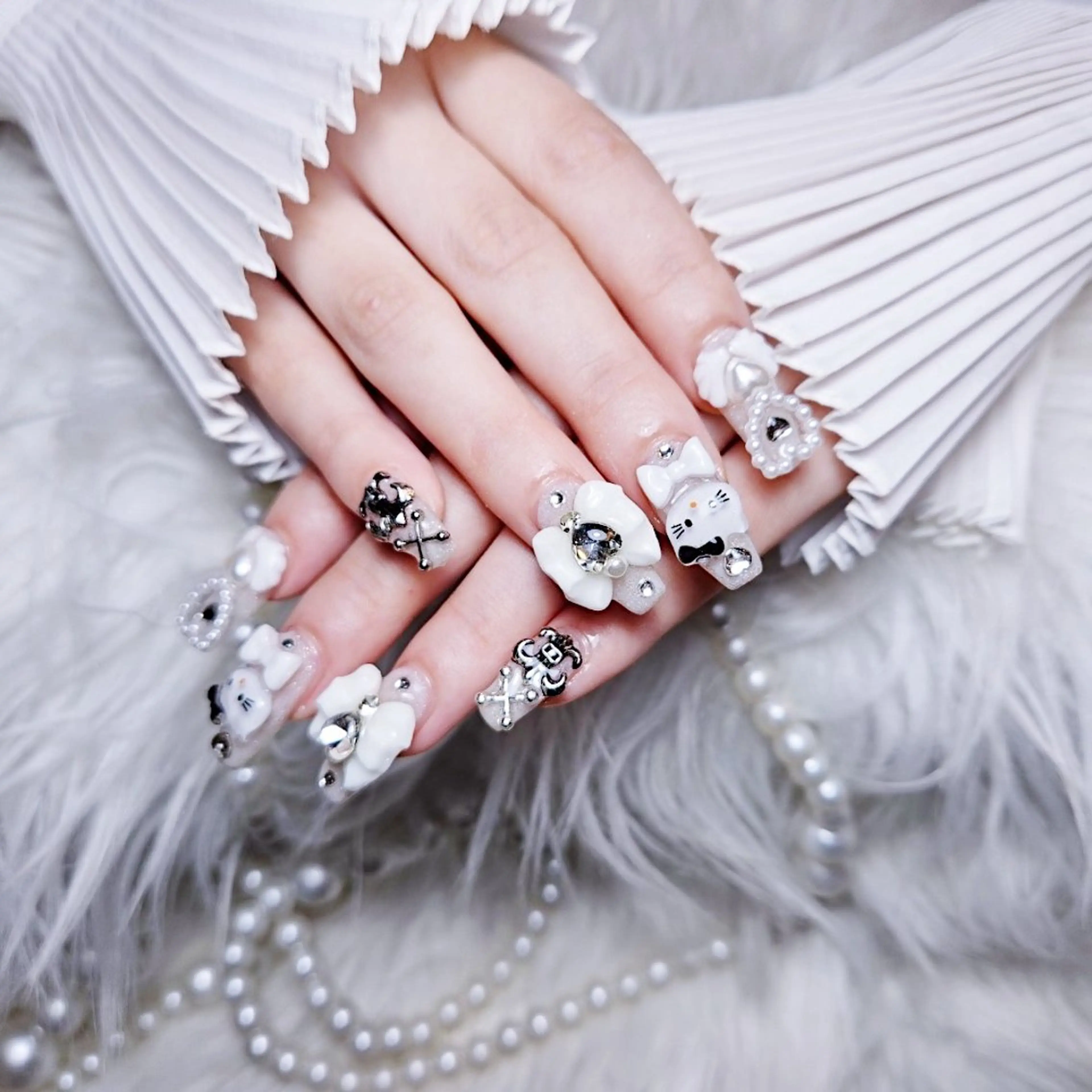 ネイル ハンドネイル 🌈Yun nail hyejin💋のネイルデザイン