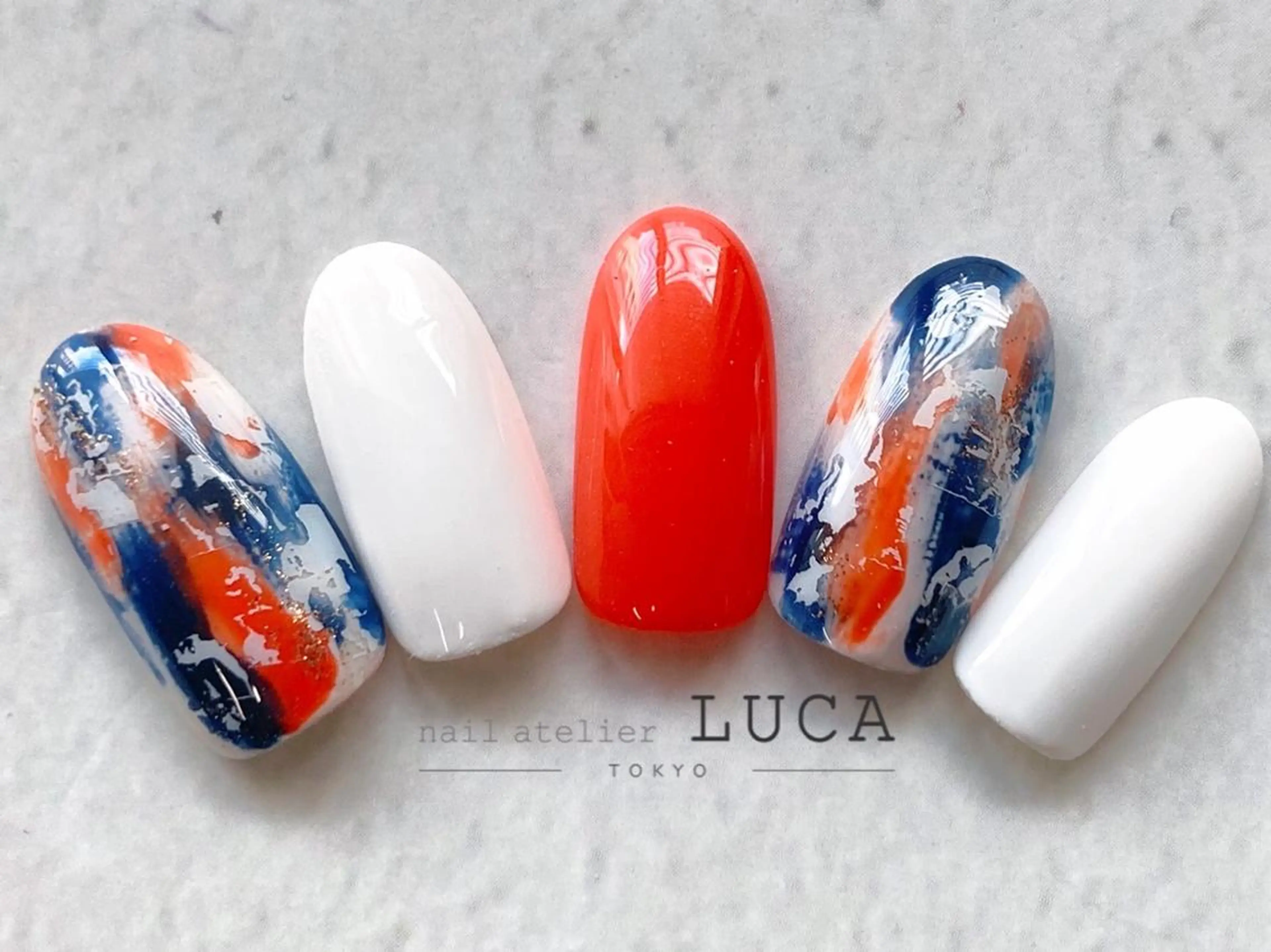 ネイル アートネイル オーロラネイル クリアネイル 長さ出し フットネイル ハンドネイル ネイルアトリエルカ スタッフのネイルデザイン