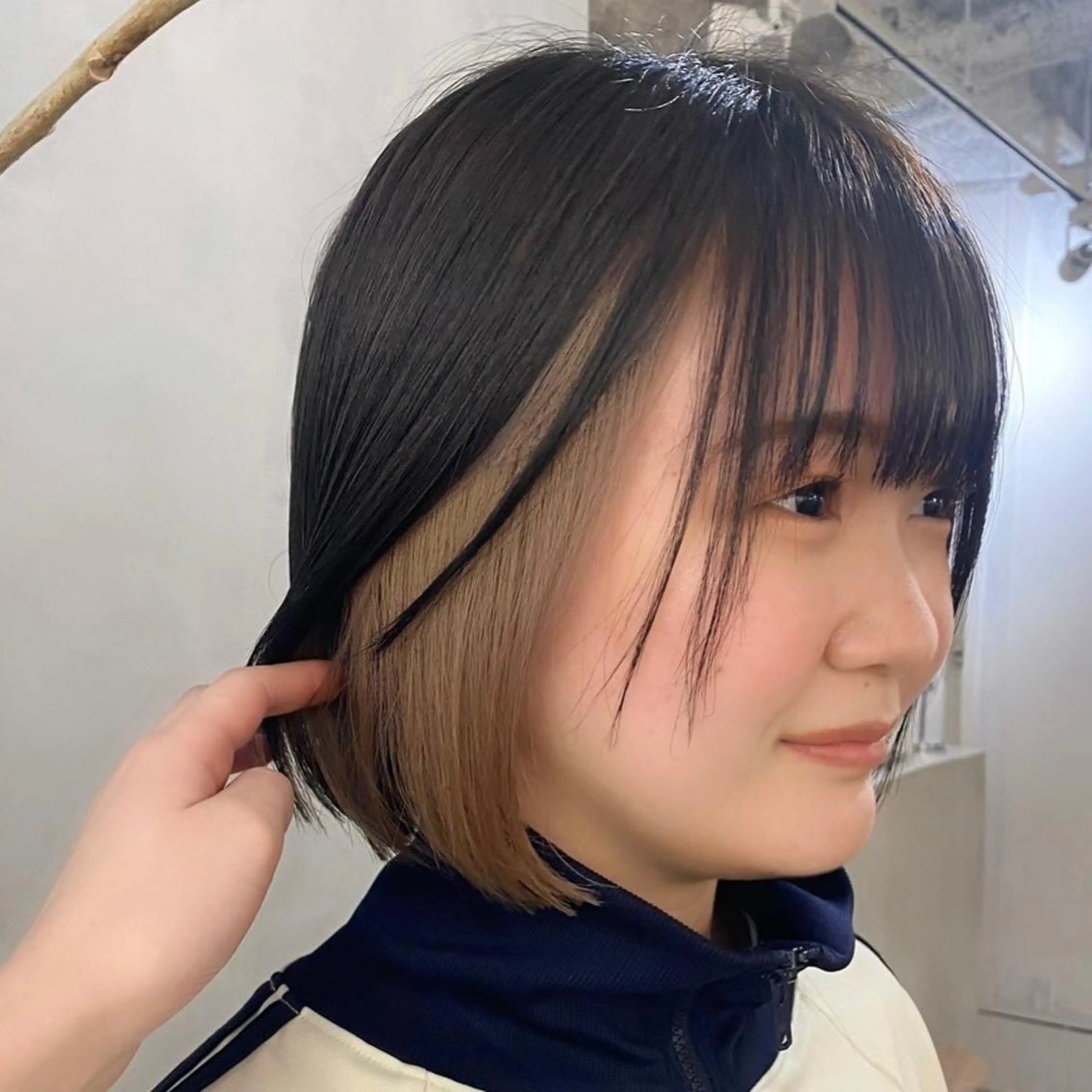 ショート カラー ブリーチ ケアブリーチ イヤリングカラー インナーカラー ✨Bobヘア🌱 インナー🌱Ami✨のヘアスタイル