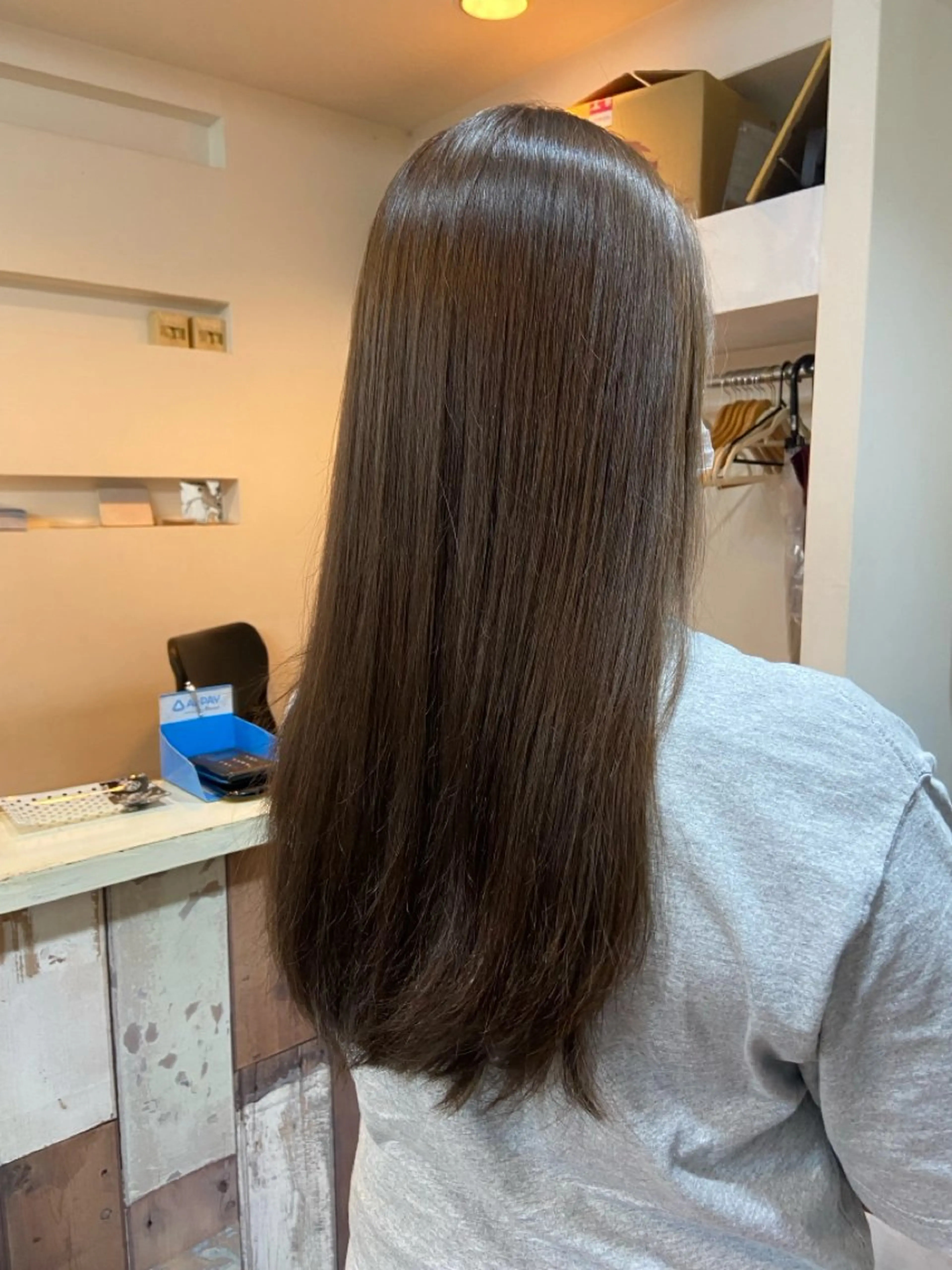 ロング カラー 中西 梨恋のヘアスタイル