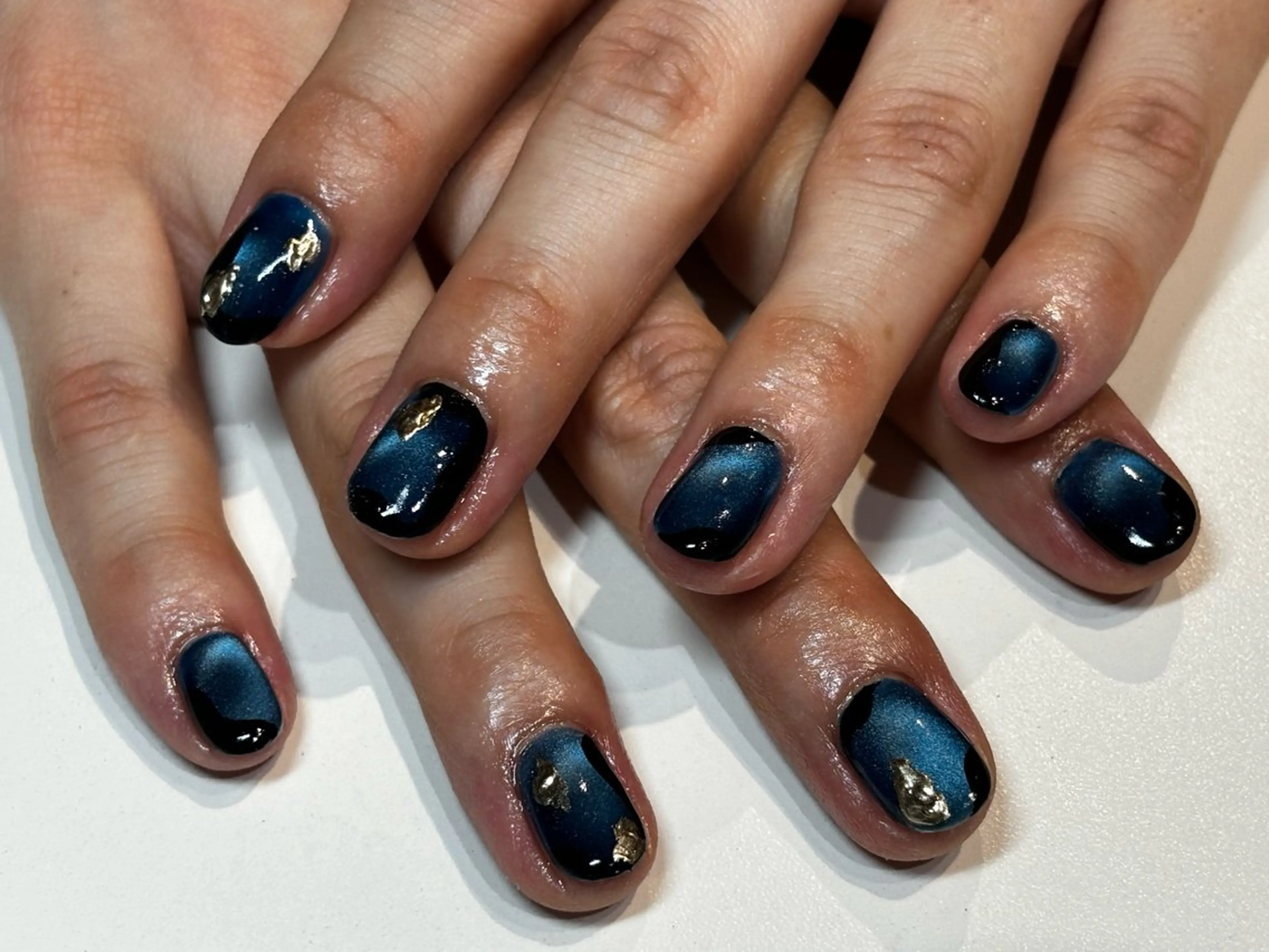 ネイル フットネイル フレンチネイル ジェルネイル グラデーション マグネットネイル misa🫧ナチュラ ル縮毛矯正/髪質改善のヘアスタイル