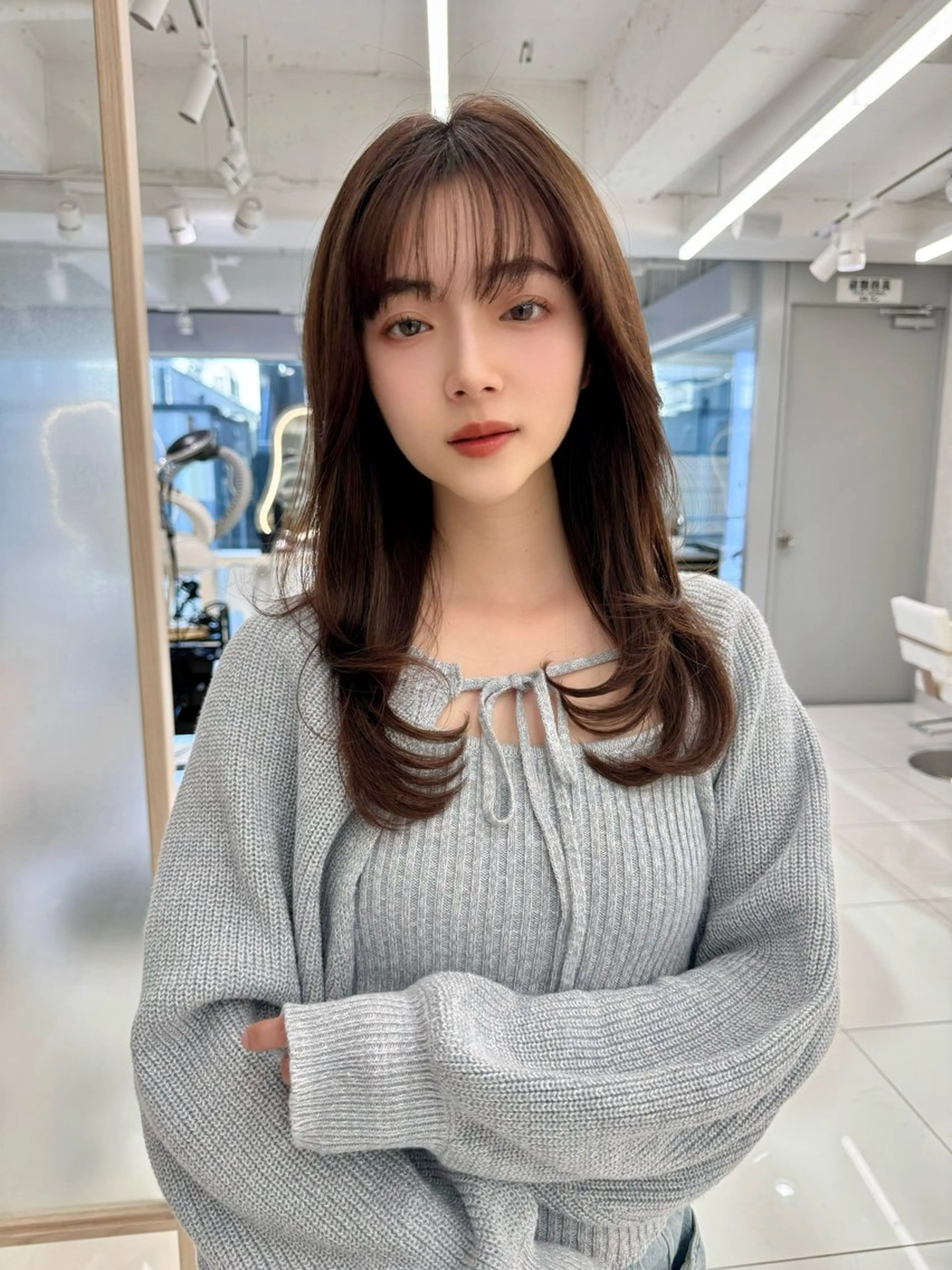 ロング レイヤーカット 小顔カット 三鷹で1番ショート ボブをカットする新谷のヘアスタイル