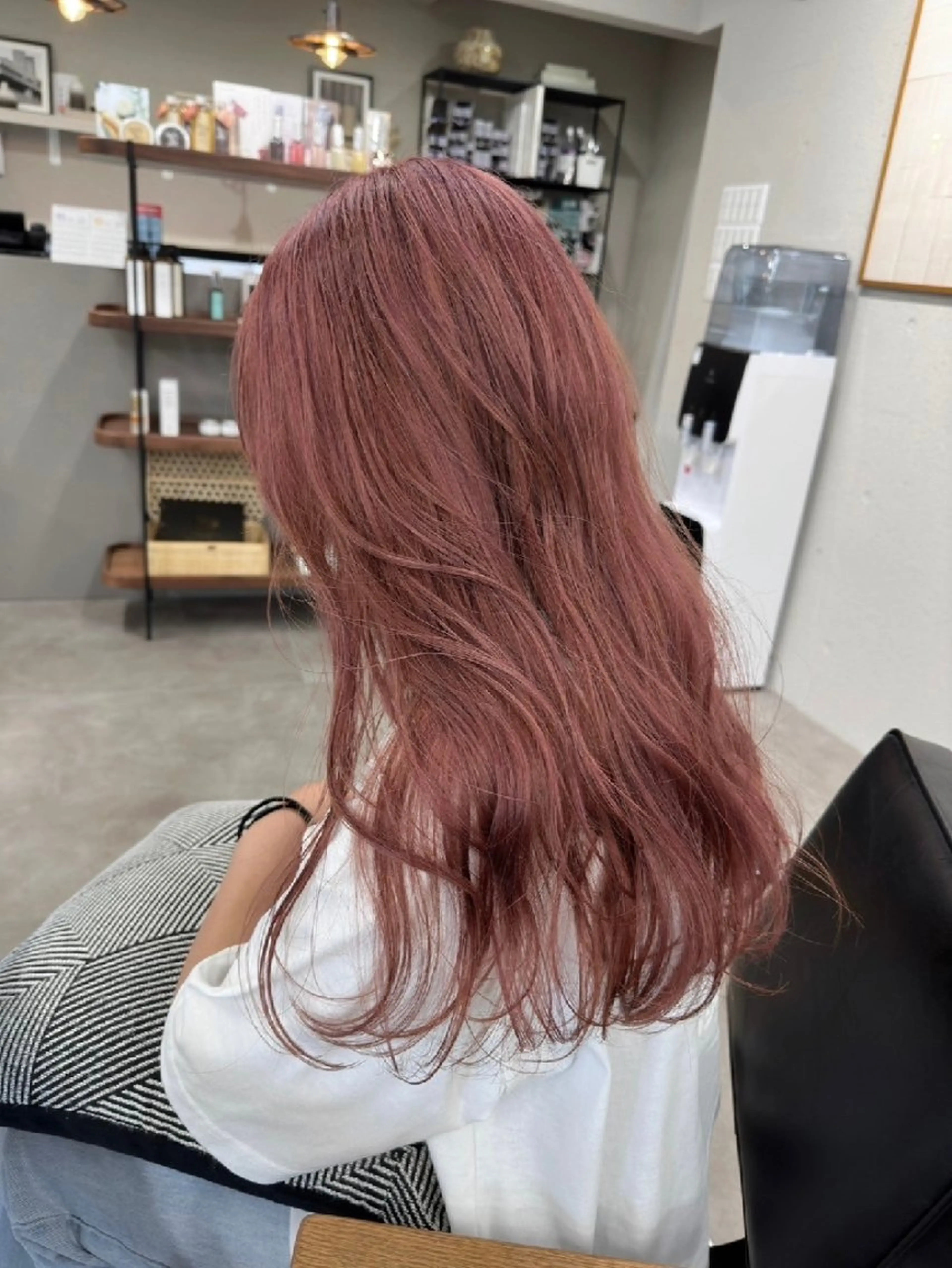 カラー ロング ピンクカラー ヘアカラー IPPO アカデミーのヘアスタイル