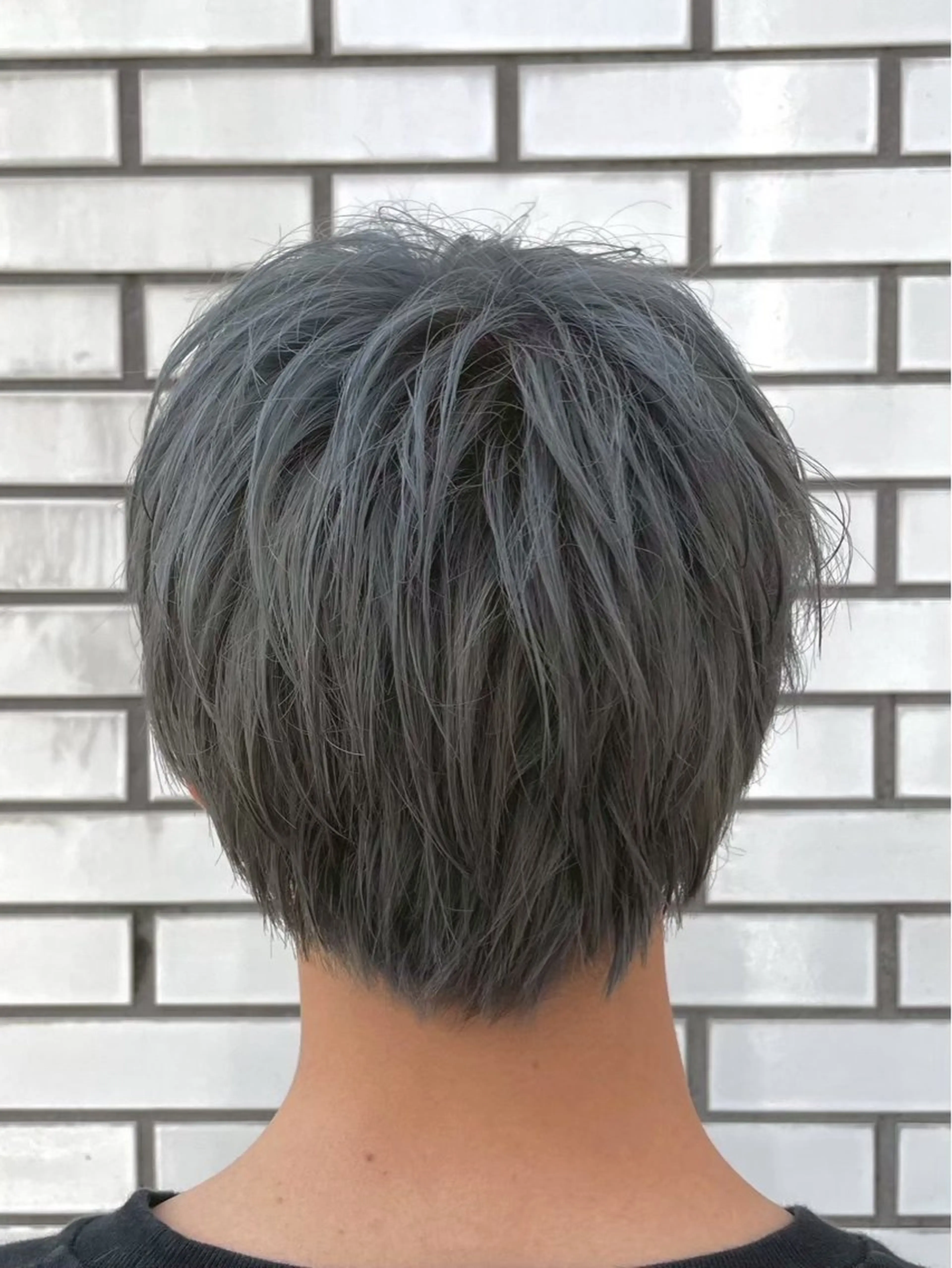 カラー メンズ 小林 羽蘭のヘアスタイル