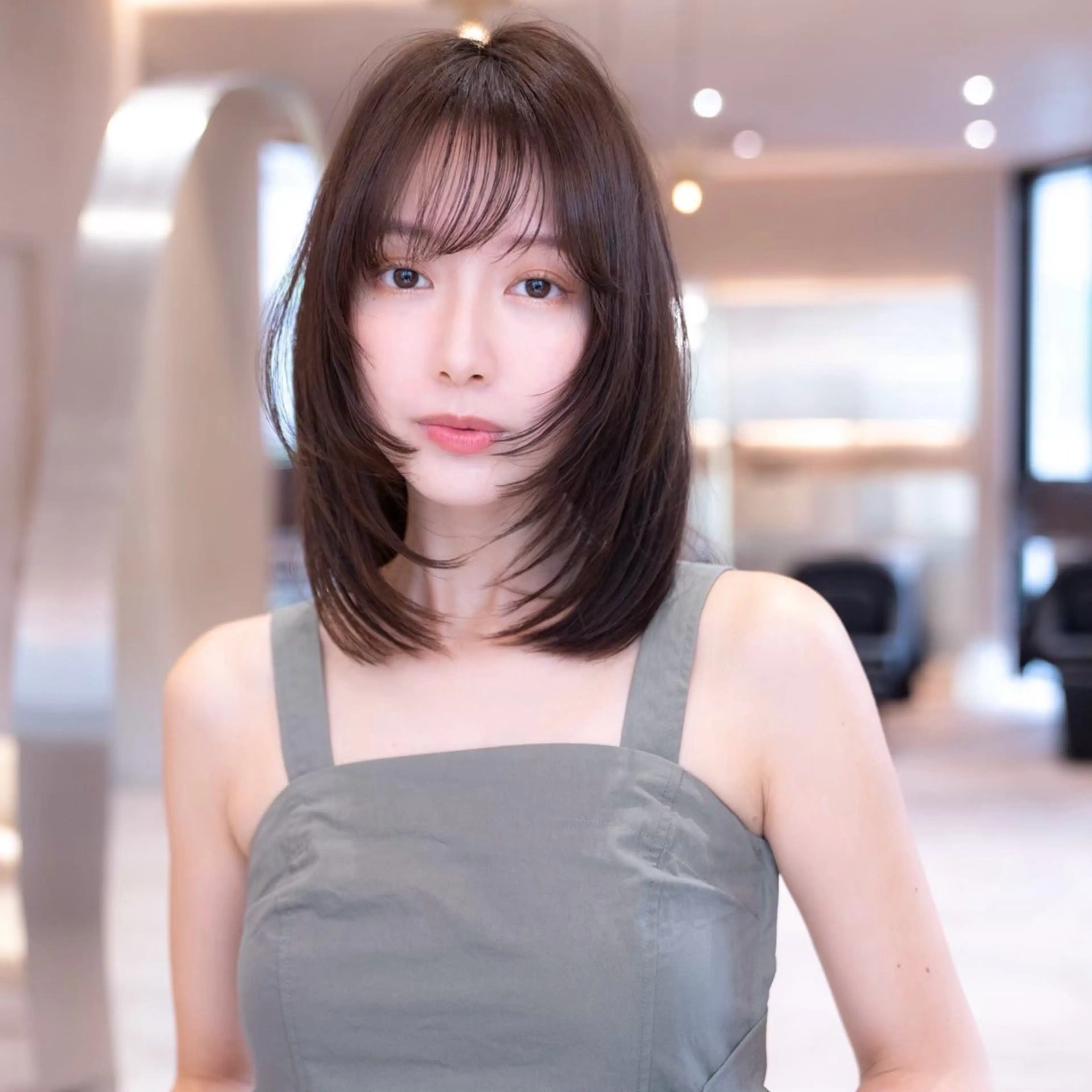 ミディアム ボブレイヤー ボブ 顔まわりレイヤー 顔周りカット ハッシュカット カット ヘアカラー トリートメント 原宿/韓国/髪質改善 /レイヤー/ボブのヘアスタイル