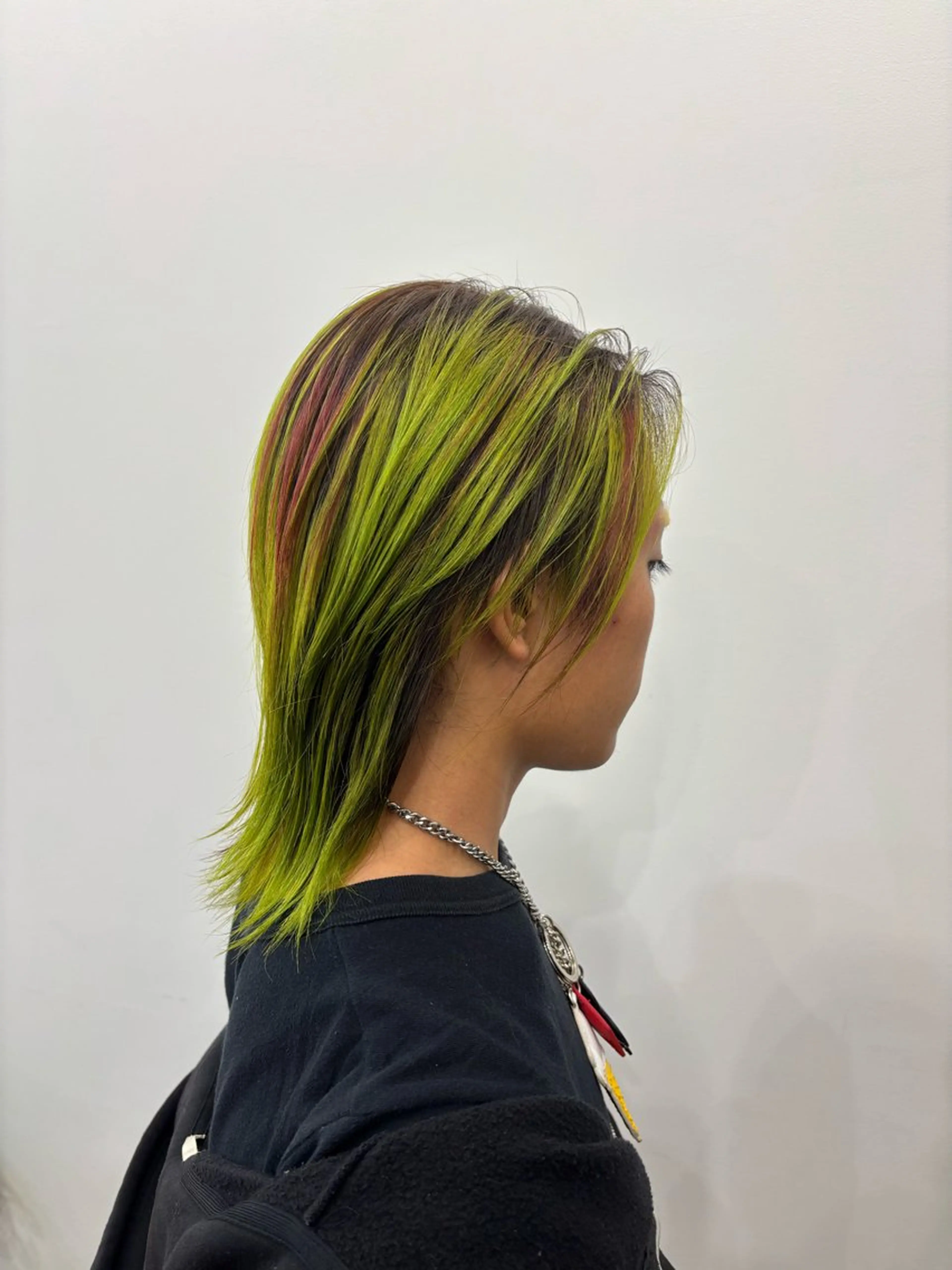 カラー メンズ ピンクカラー ヘアカラー トリートメント MEY HAIR CURLYS所属・ハードパーマ Rico💜のヘアスタイル