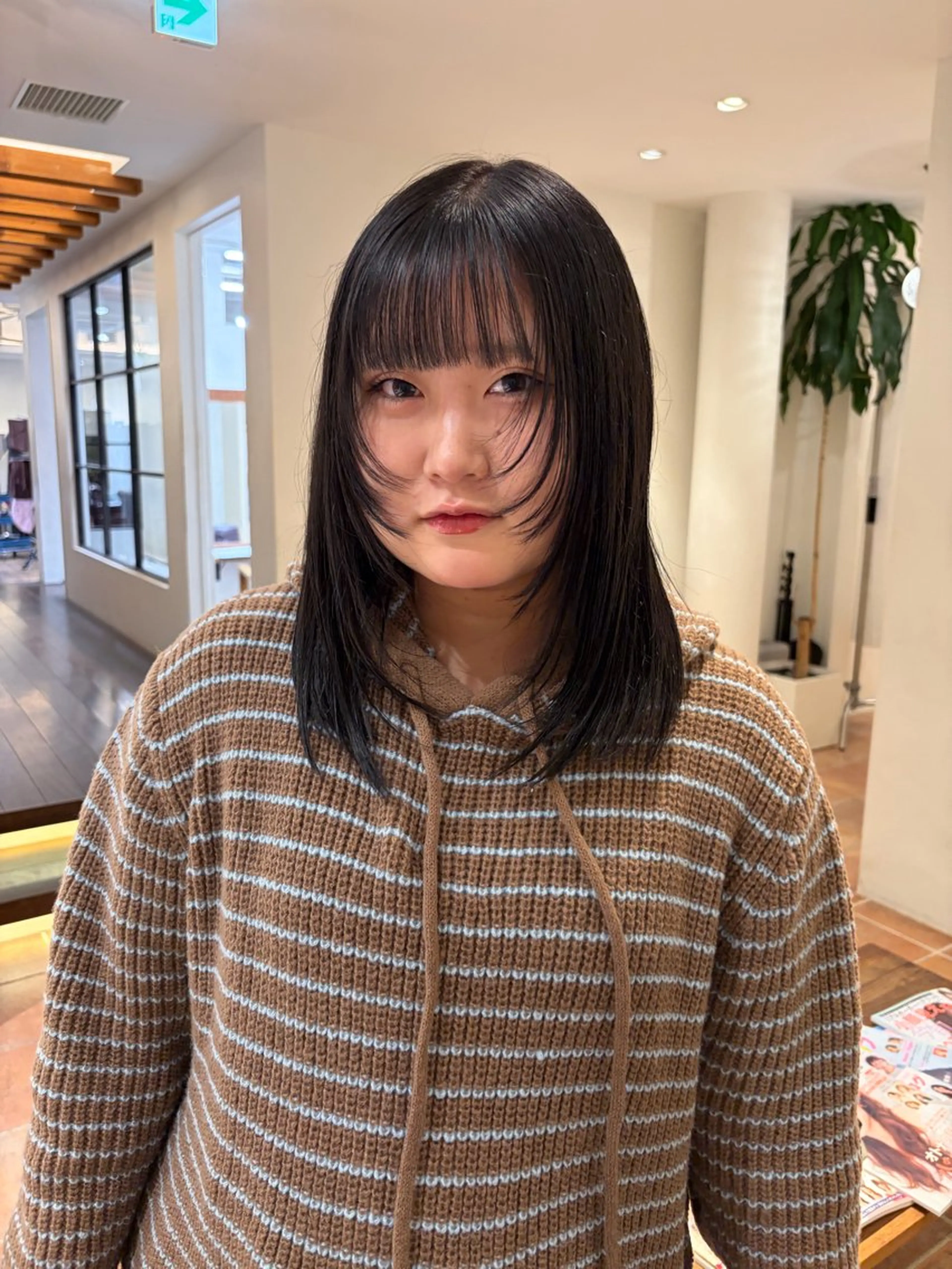 セミロング カラー ダークグレー ダークグレージュ グレージュ 顔まわりレイヤー 顔周りカット るな/暖色、 ベージュカラー🎀のヘアスタイル