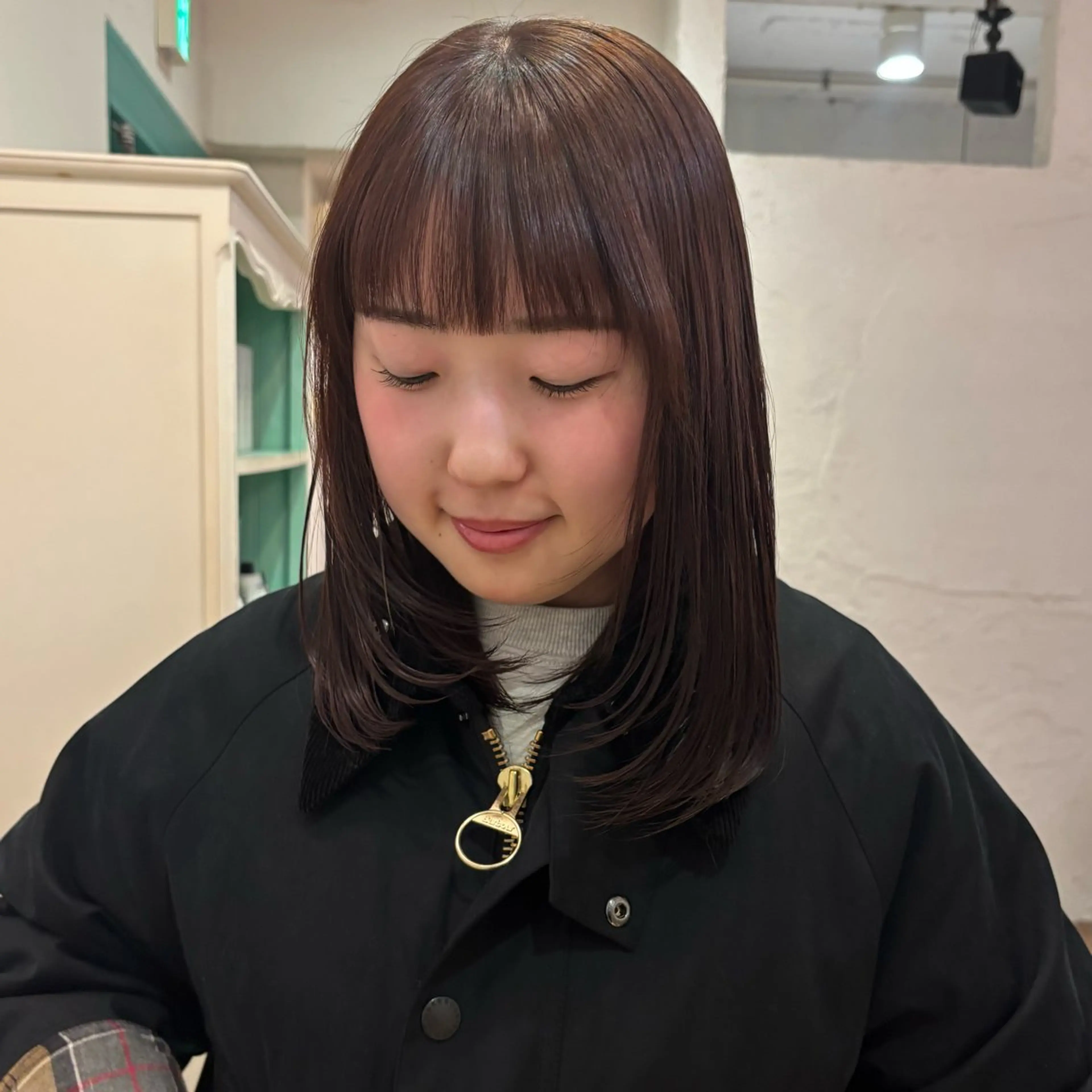 ミディアム 顔周りカット 角田 いちるのヘアスタイル