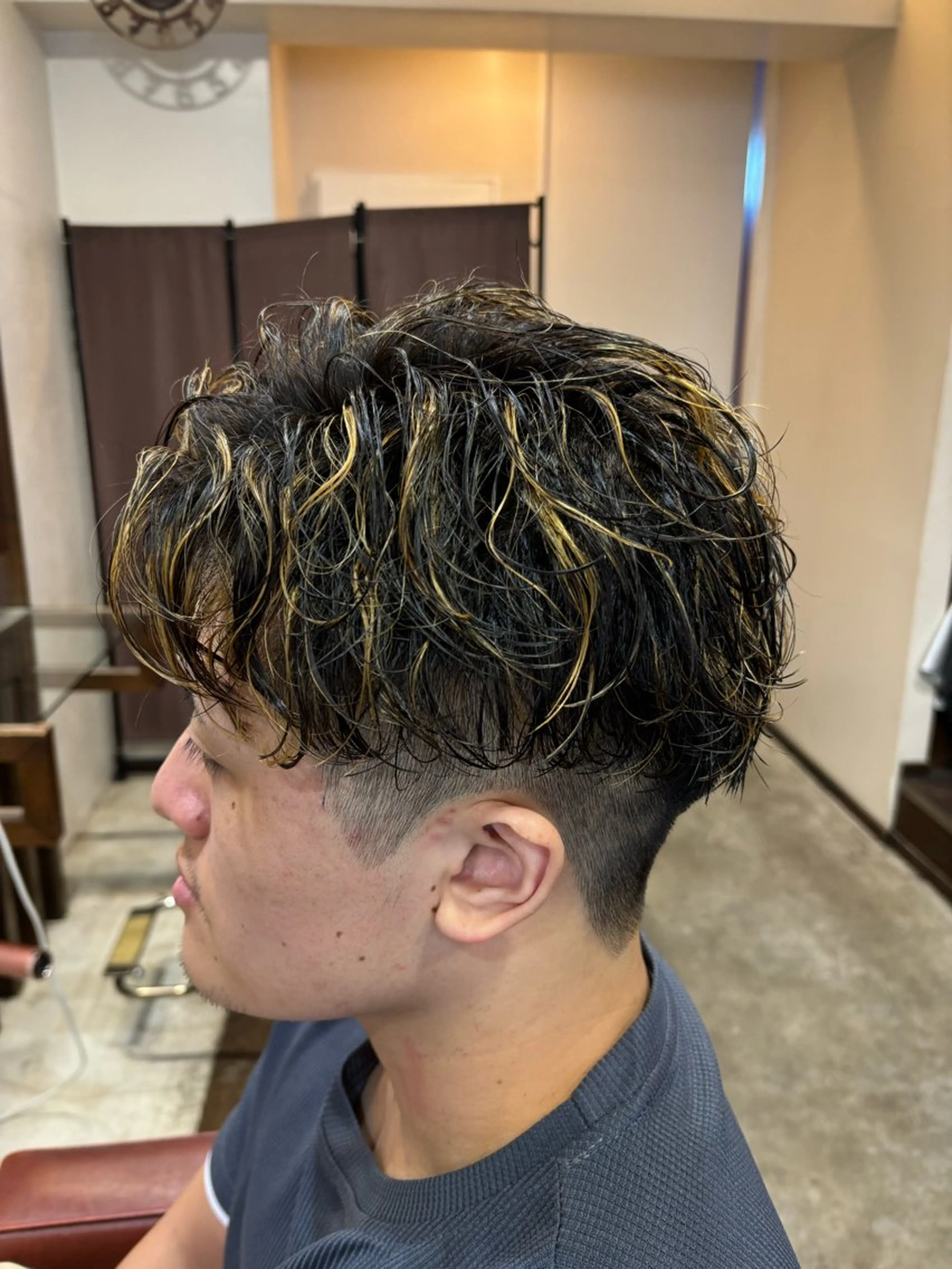 ショート ハイライト カット ヘアカラー メンズ特化 美容師かずまのヘアスタイル