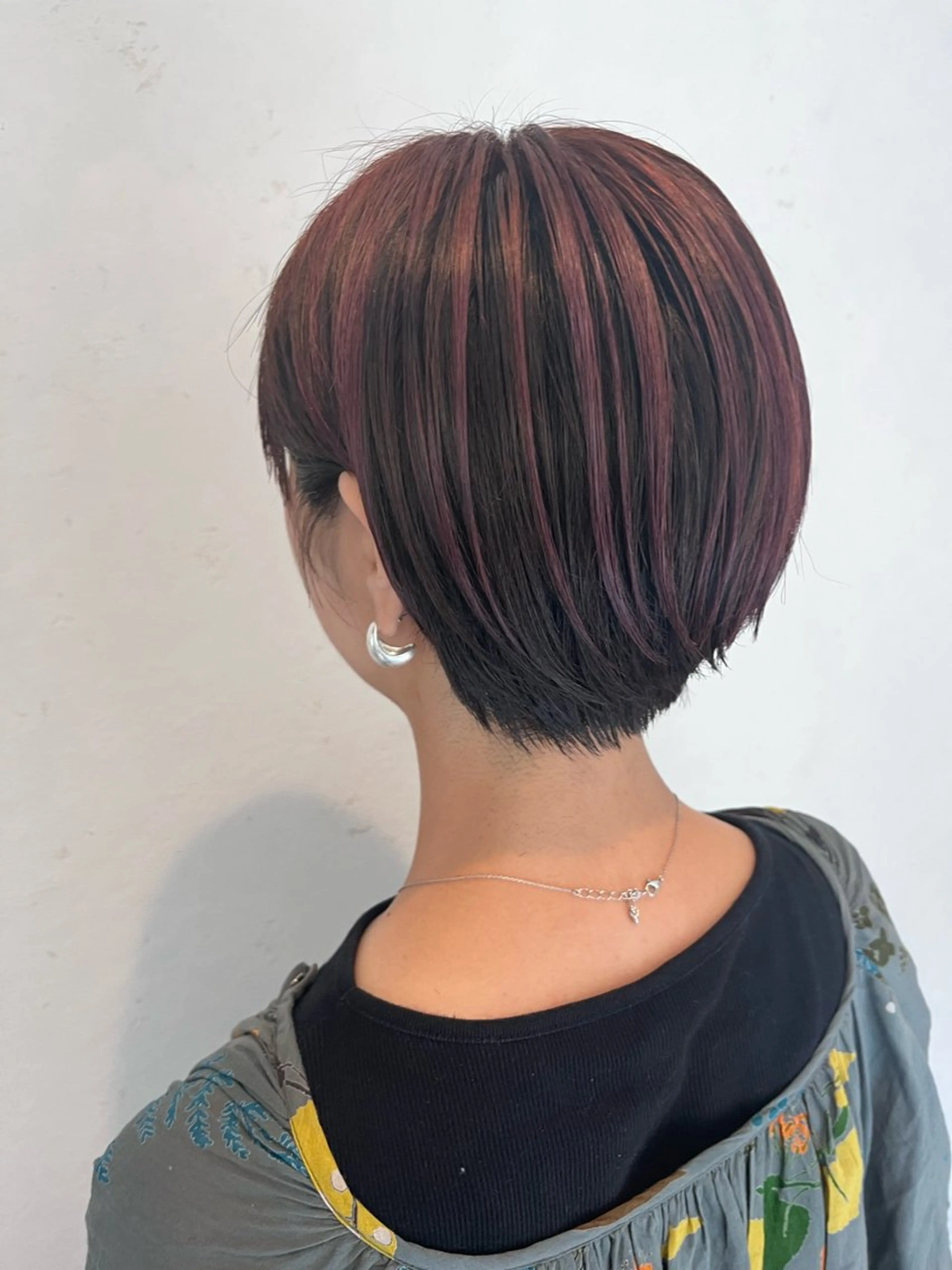 ショート カラー 伊藤 さやかのヘアスタイル