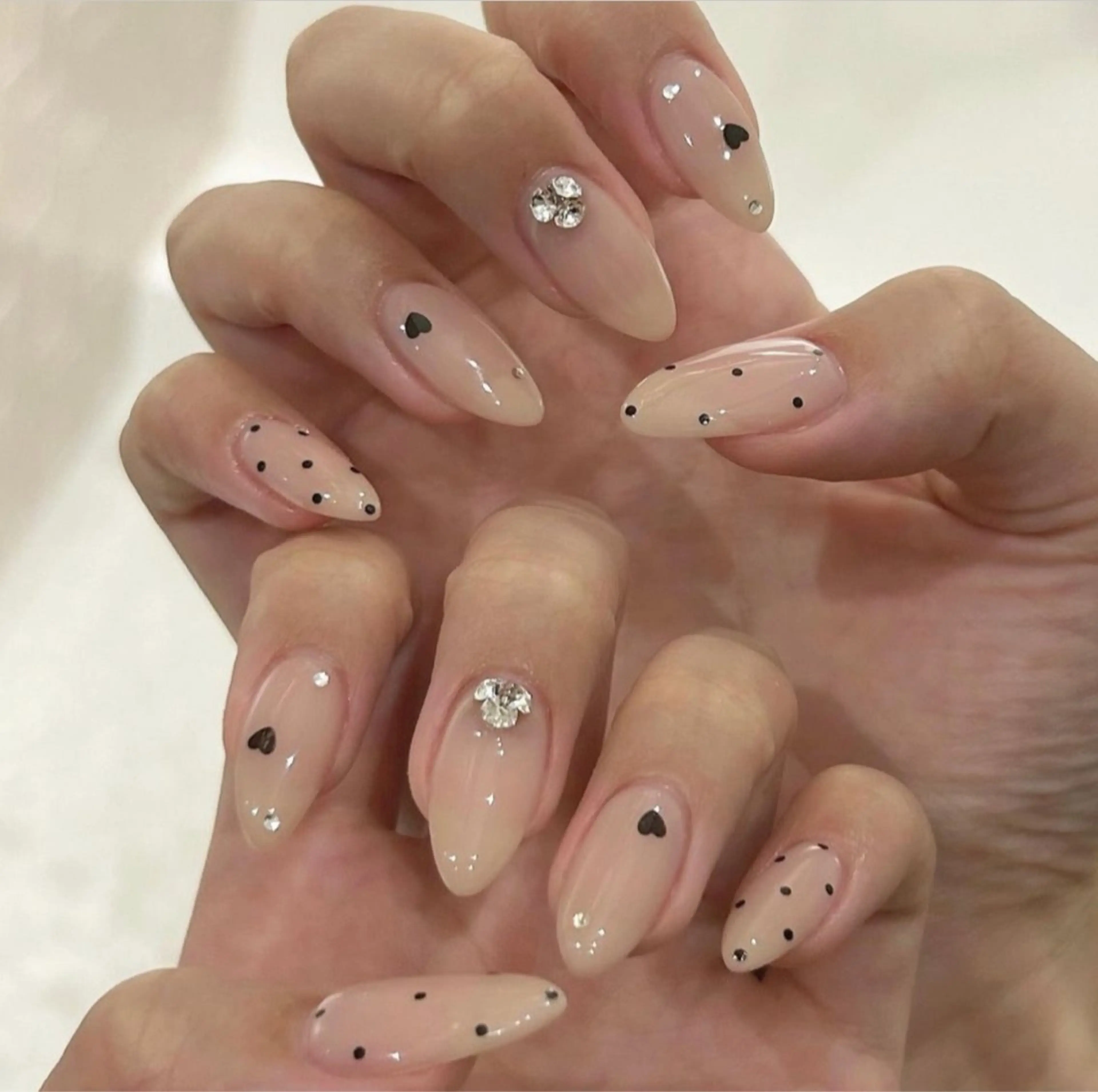 ネイル HIN NAILのネイルデザイン