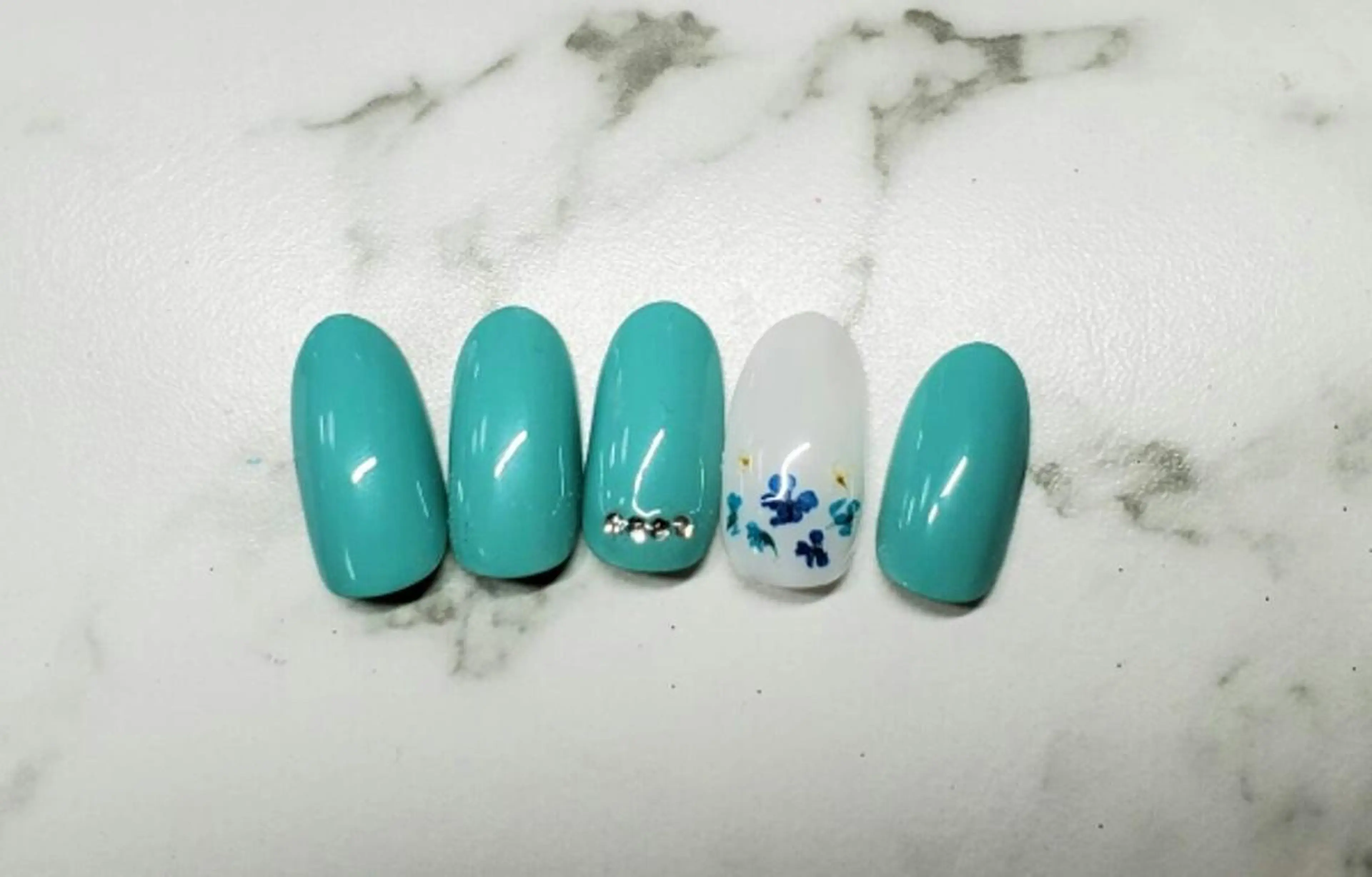 ネイル アネラ 北本店のマツエク・マツパデザイン